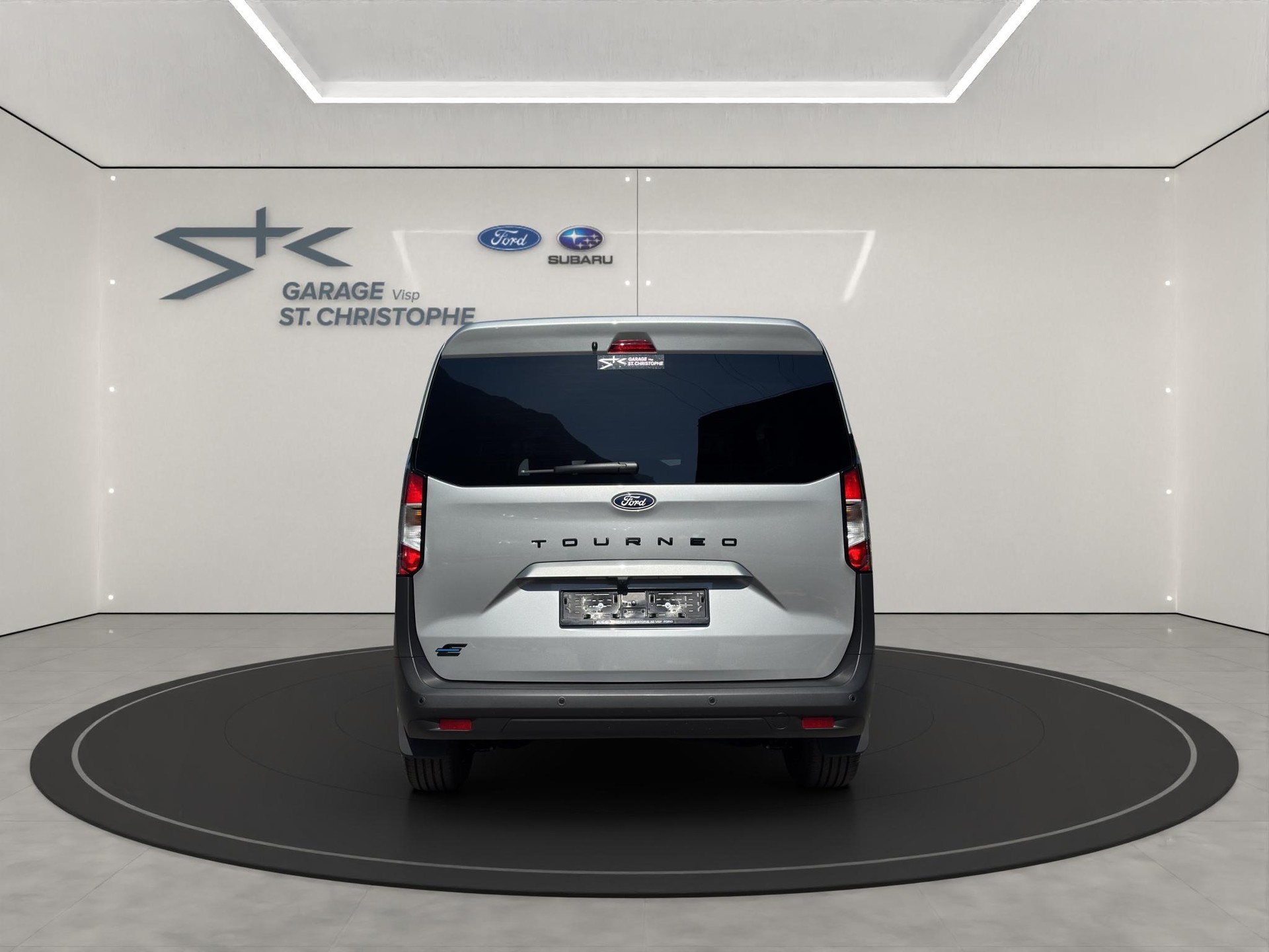 FORD E-Tourneo Courier Titanium-showroom-element-3