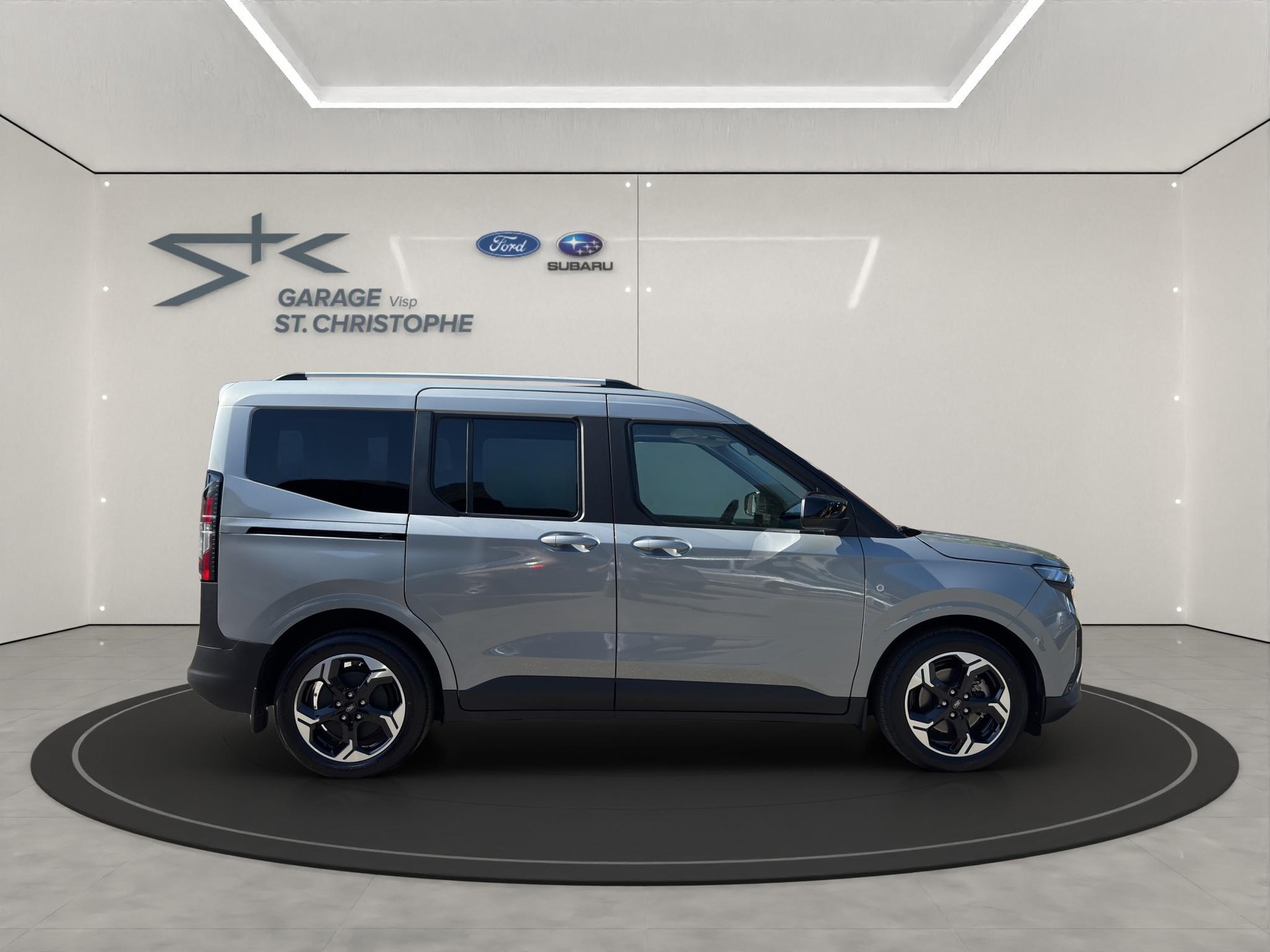 FORD E-Tourneo Courier Titanium-image-5