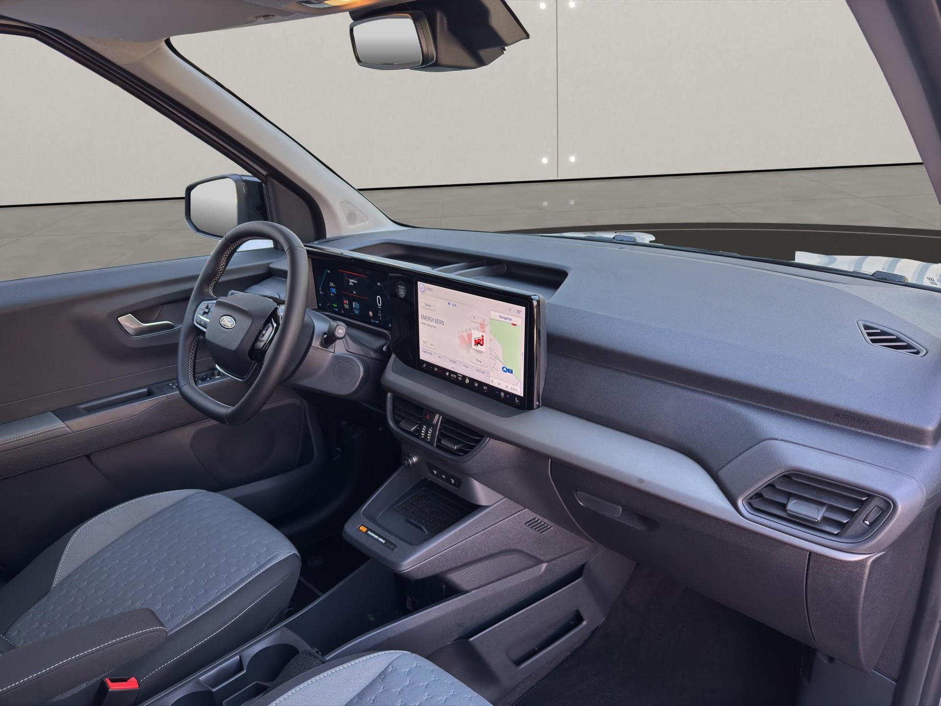 FORD E-Tourneo Courier Titanium-image-8