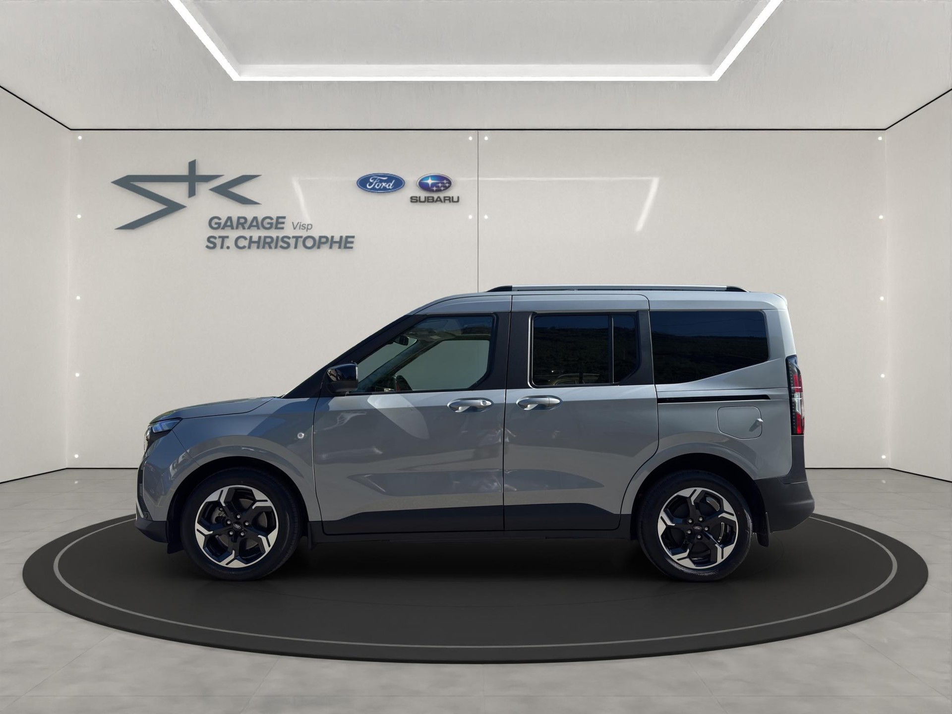 FORD E-Tourneo Courier Titanium-showroom-element-1