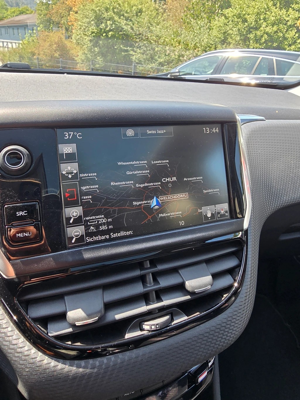 PEUGEOT 208 1.2 PureTech GT Line-image-11