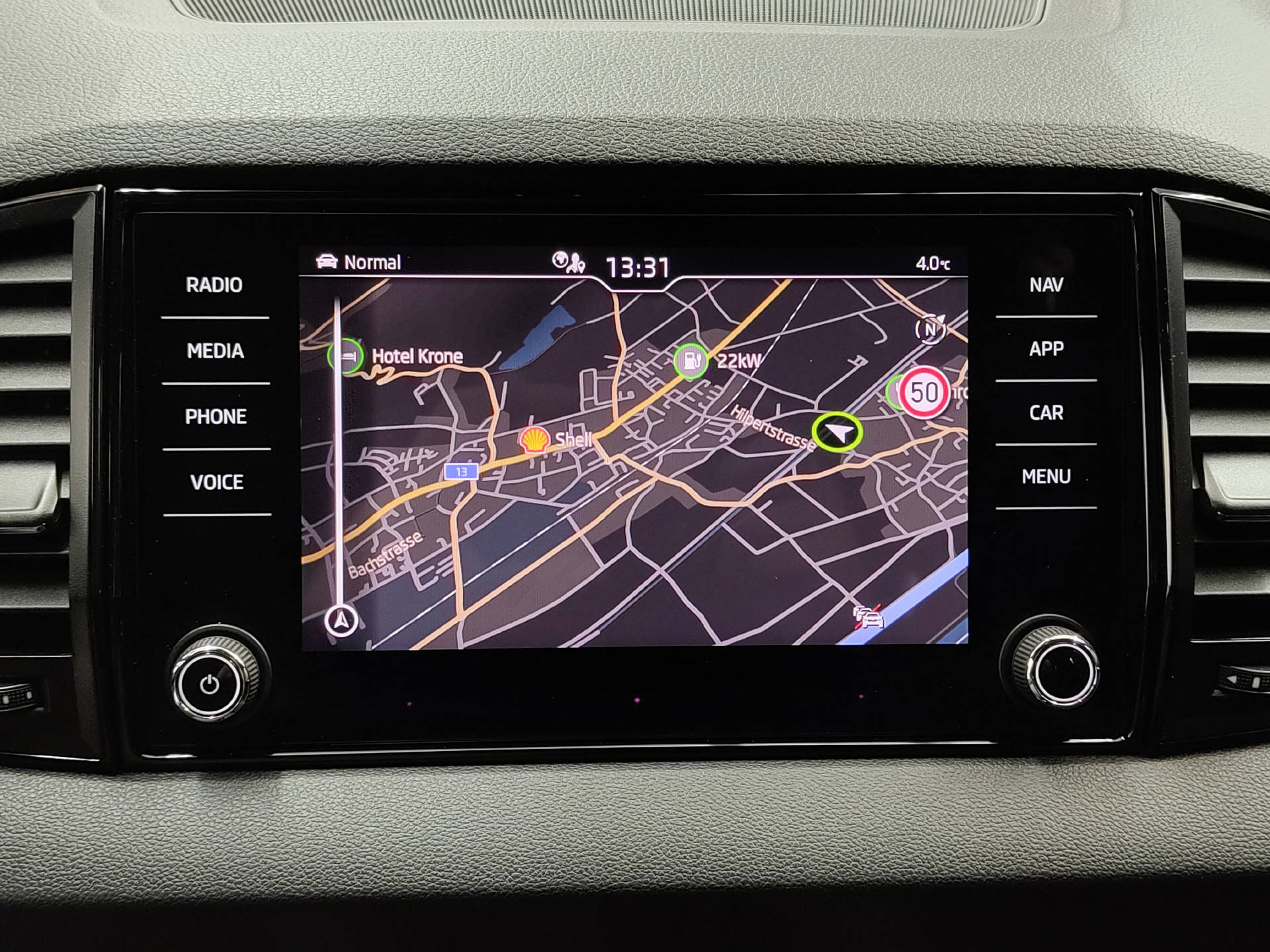 SKODA Karoq 1.5 TSI SportLine DSG-image-7