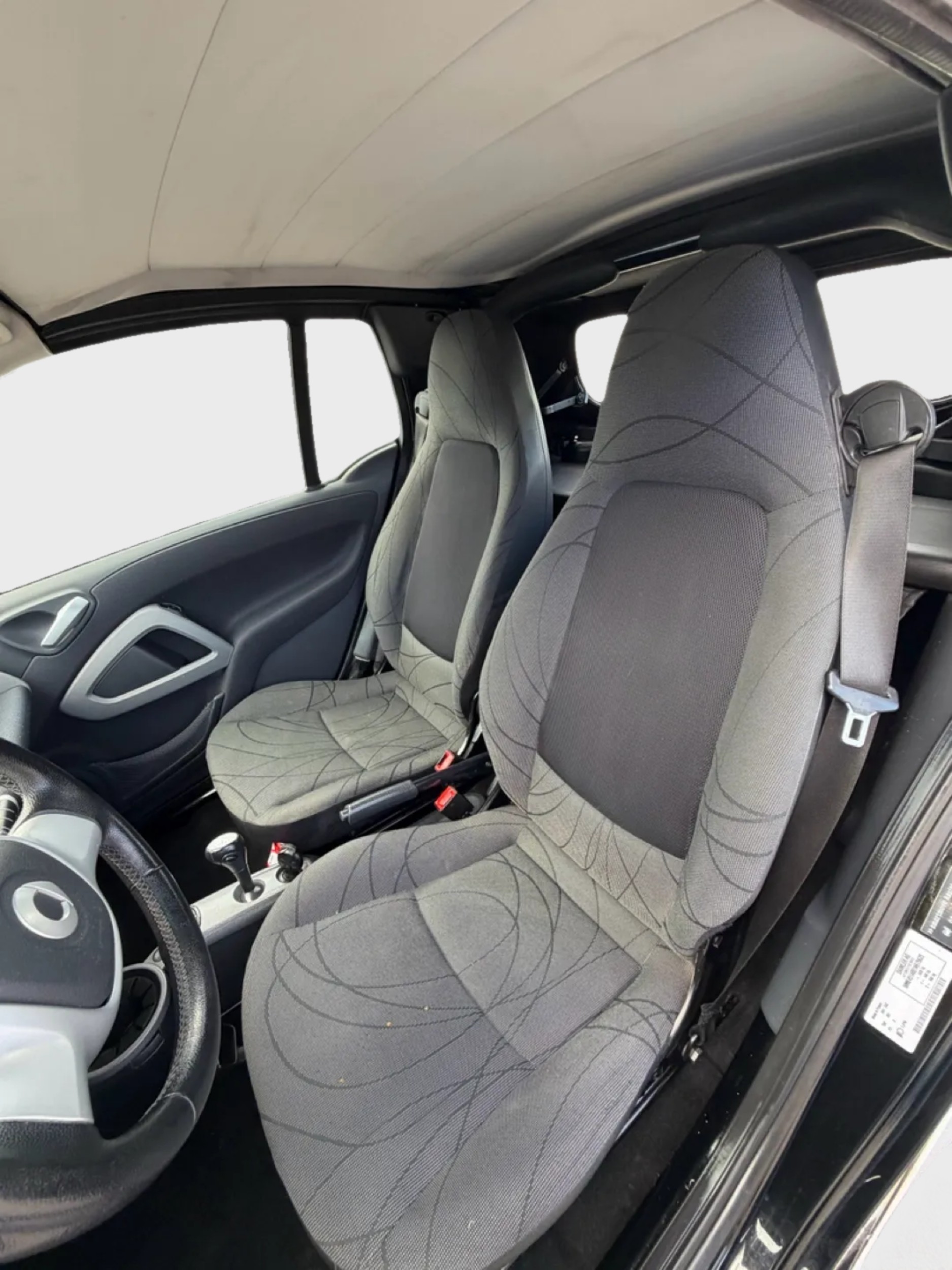 SMART FORTWO-image-12