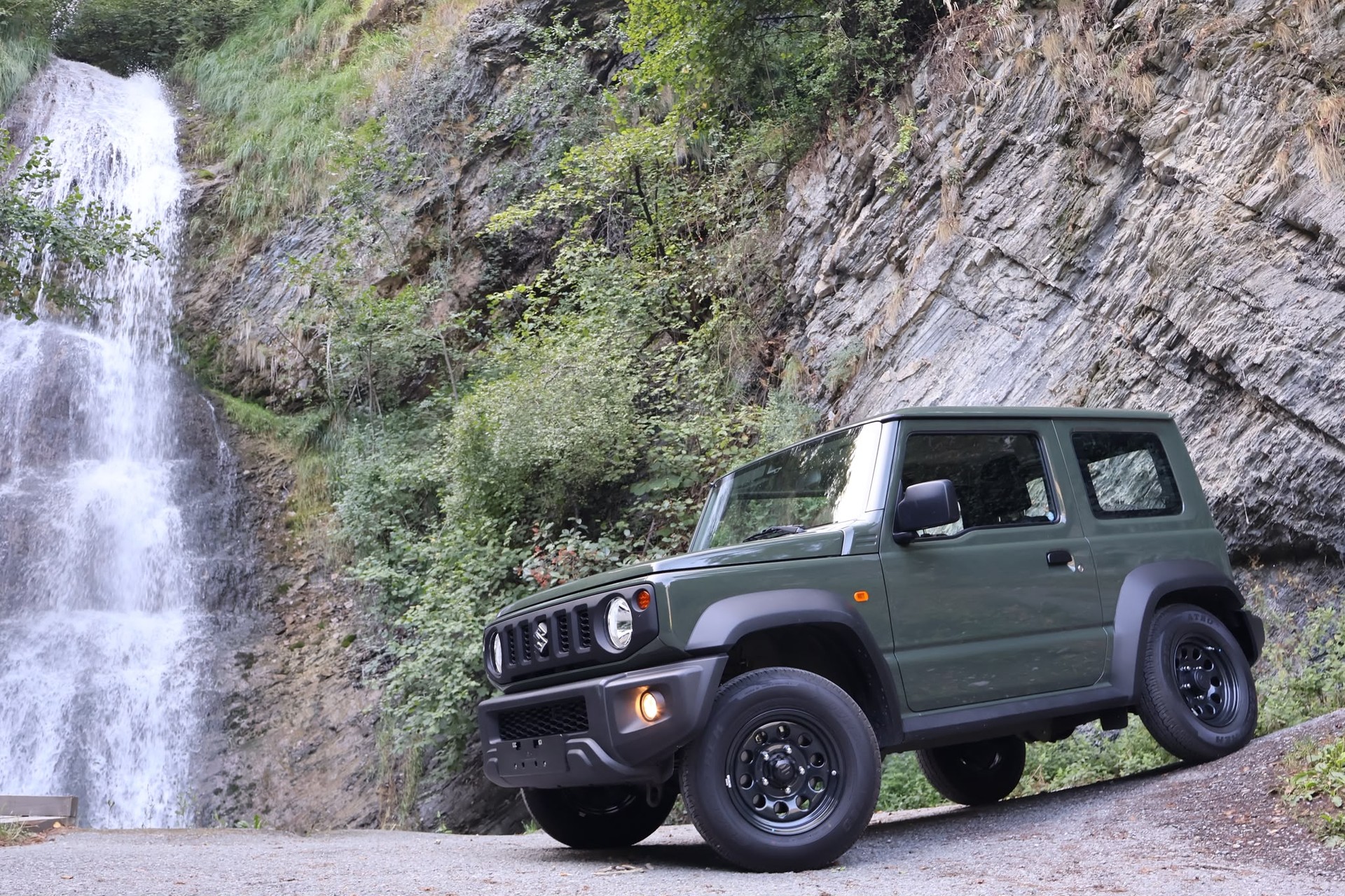 SUZUKI Jimny 1.5 Compact+ 4x4-image-0