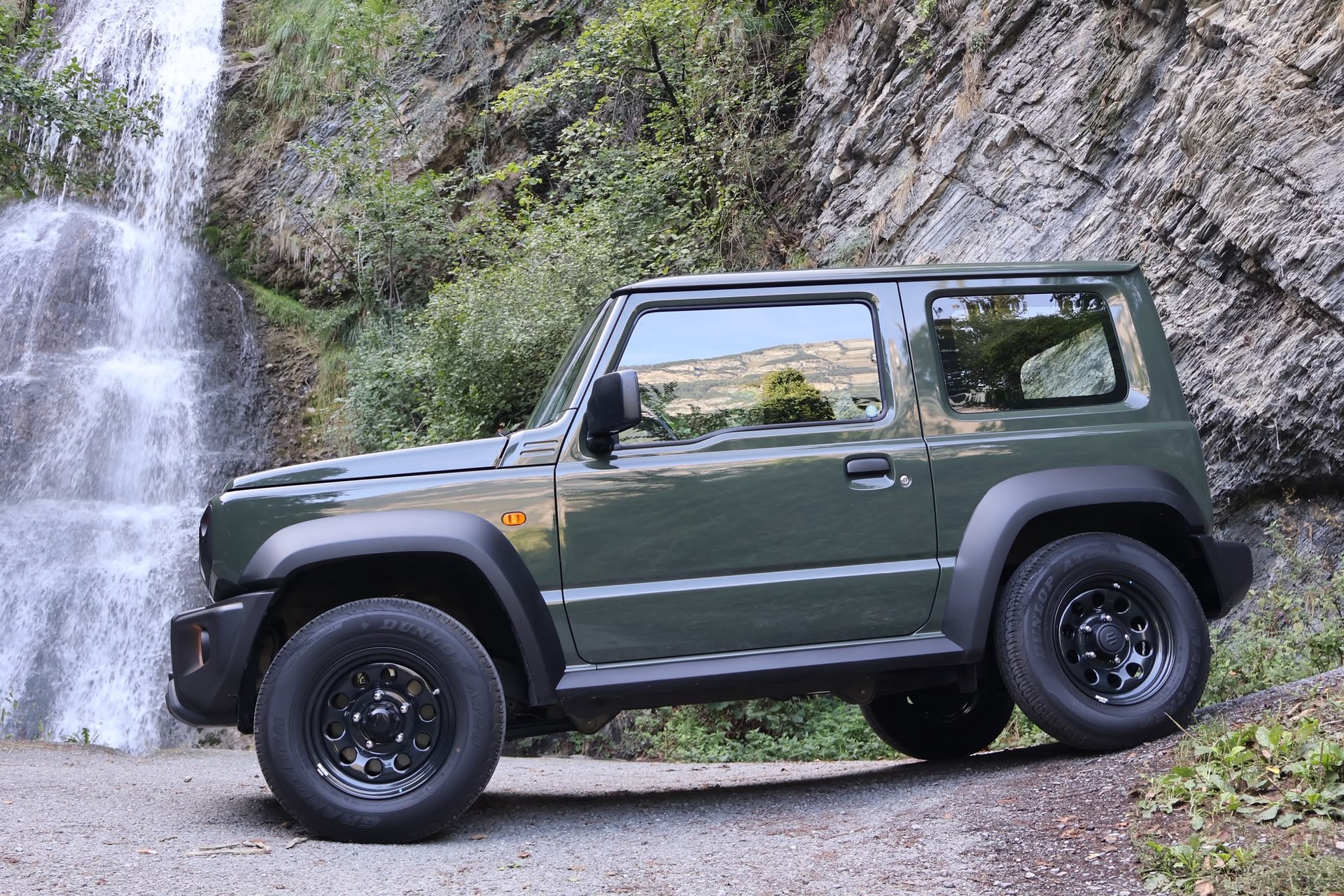 SUZUKI Jimny 1.5 Compact+ 4x4-image-3