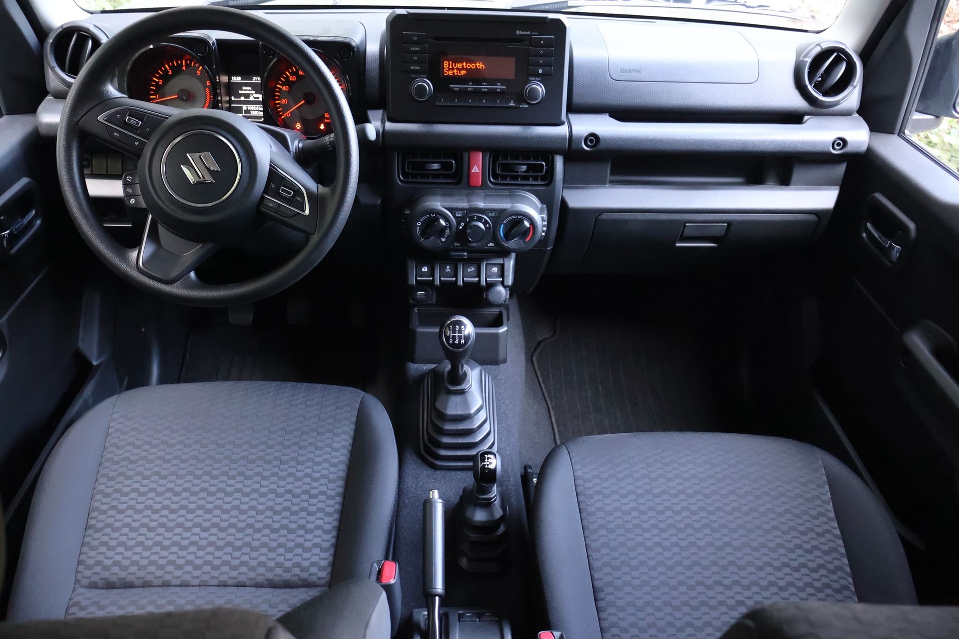 SUZUKI Jimny 1.5 Compact+ 4x4-image-7