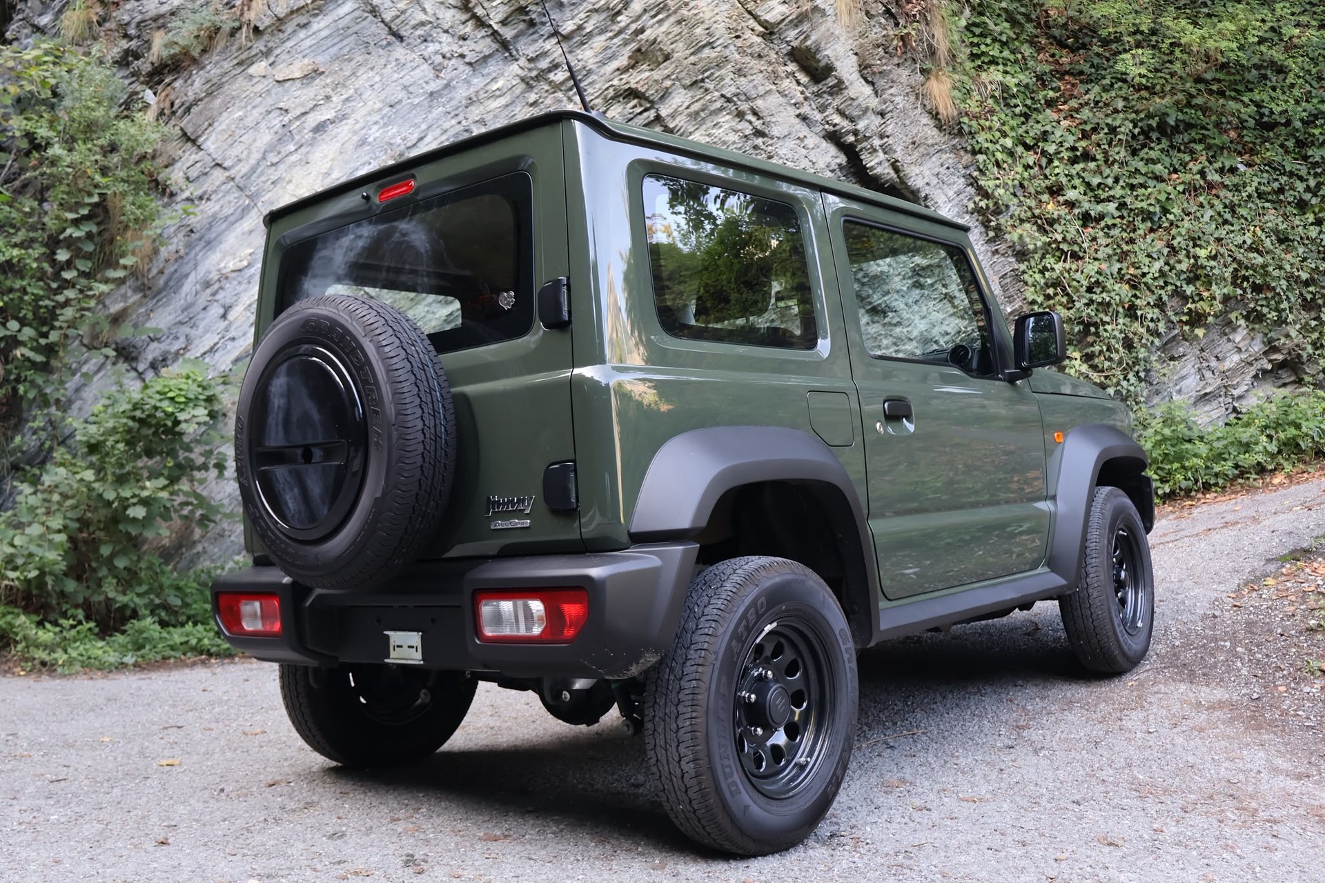 SUZUKI Jimny 1.5 Compact+ 4x4-image-4