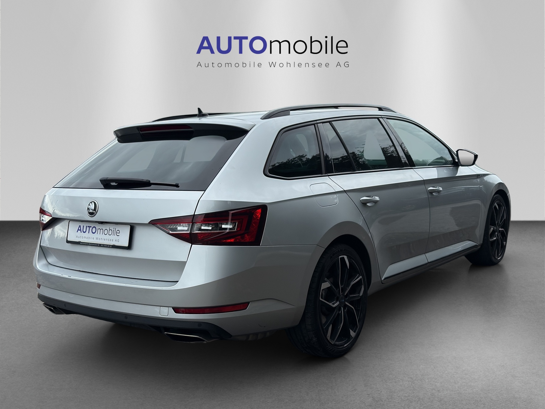 SKODA Superb Combi 2.0 TSI Sport Line DSG 4x4-image-4