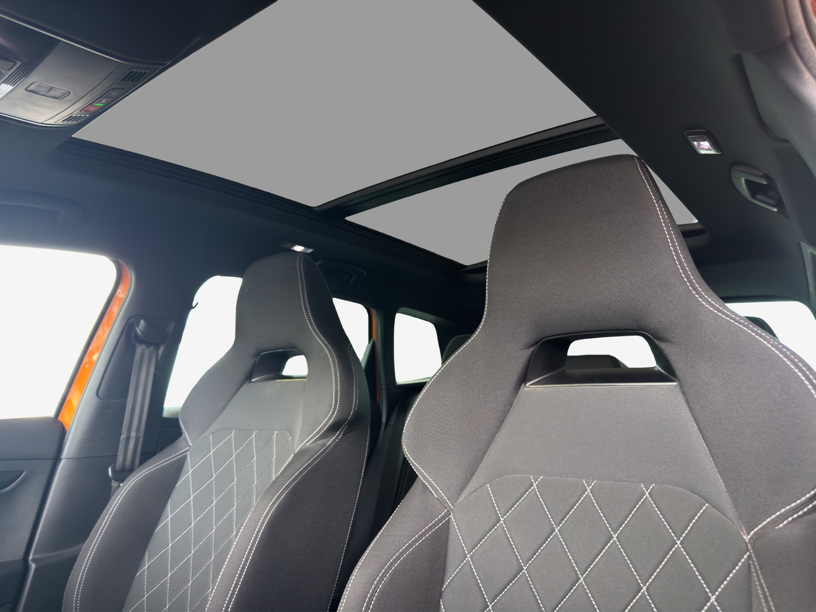 SKODA Karoq 2.0 TSI SportLine 4x4 DSG-image-14