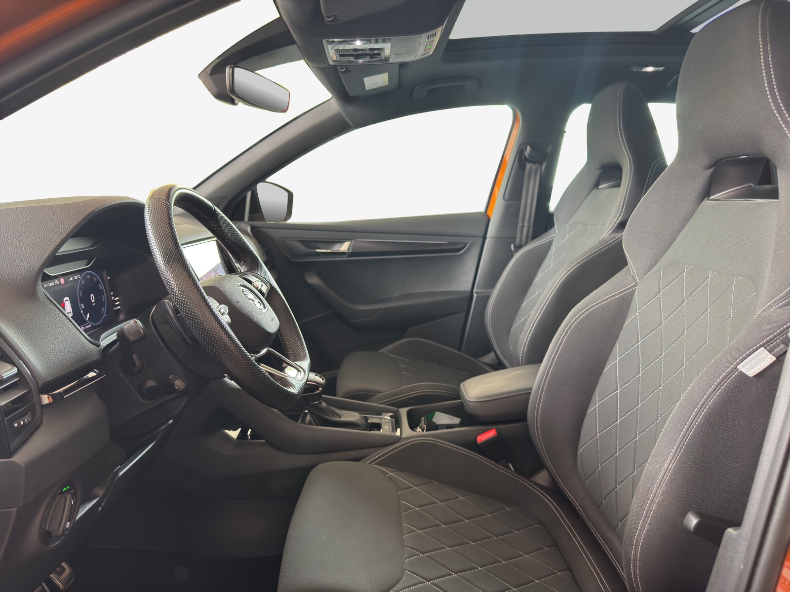 SKODA Karoq 2.0 TSI SportLine 4x4 DSG-image-7