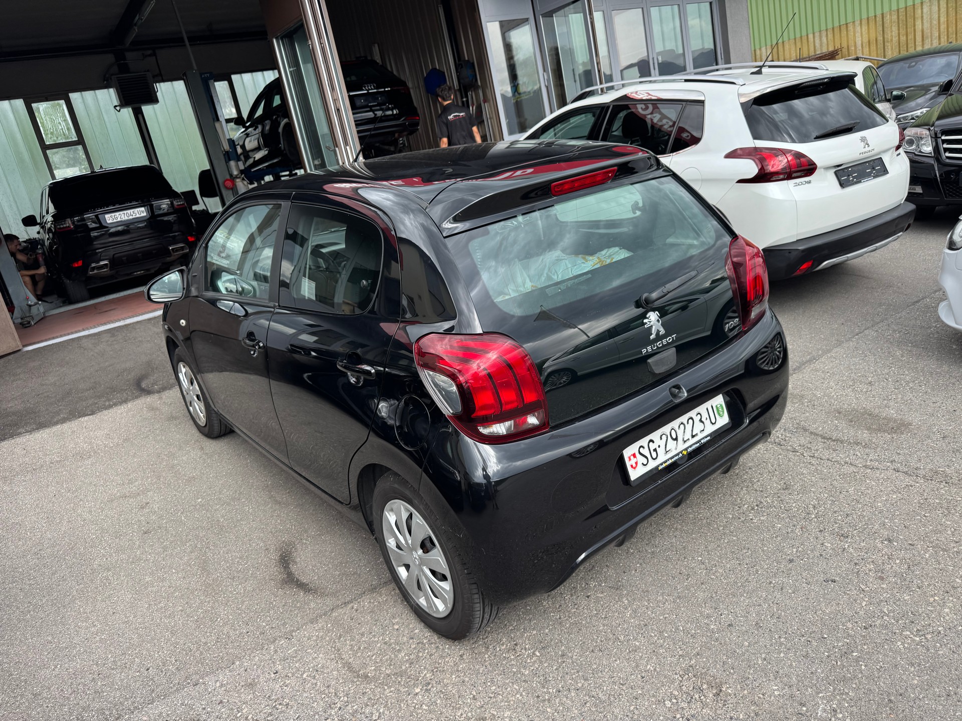 PEUGEOT 108 1.0 VTi Active Top-image-3