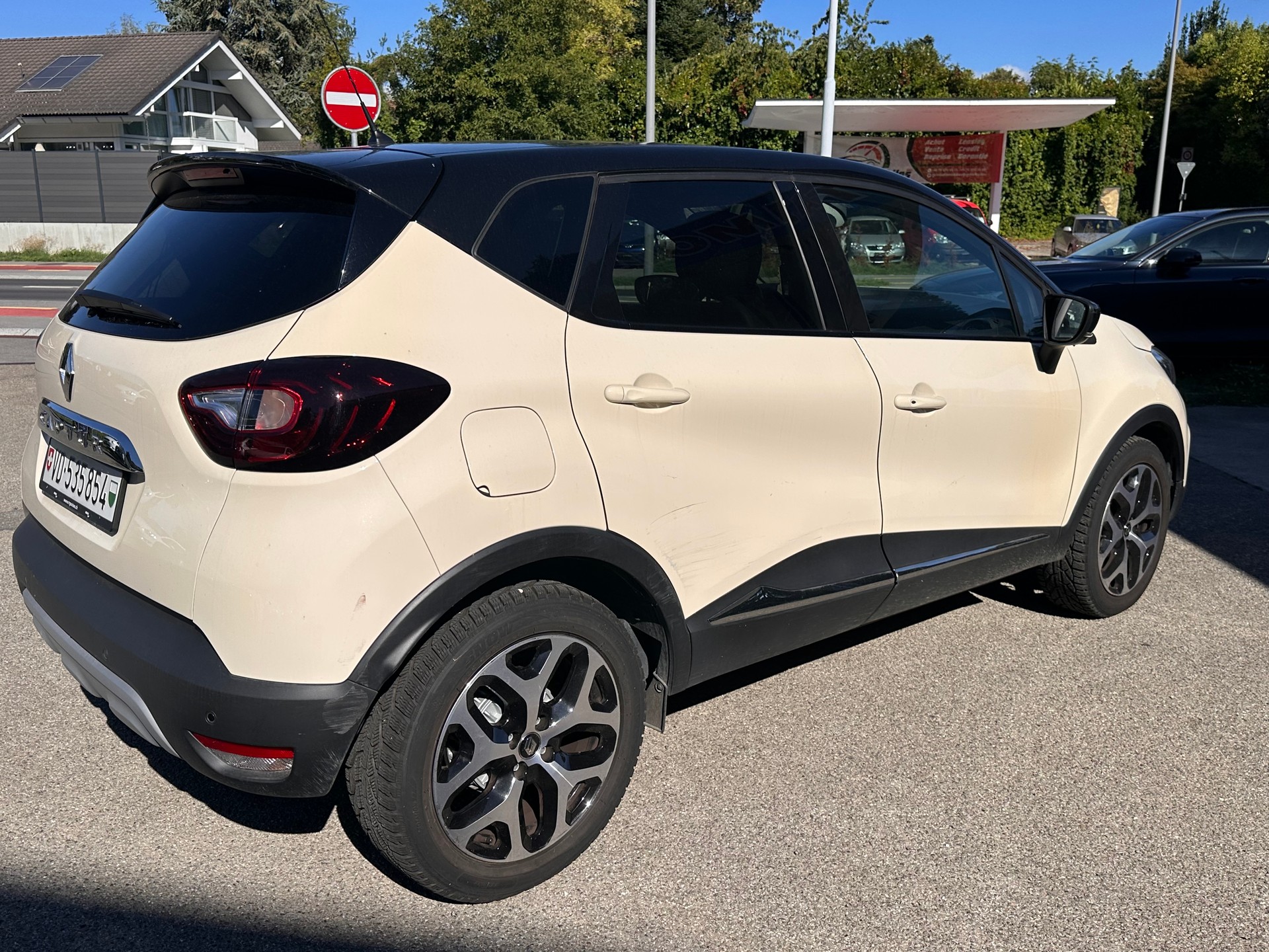 RENAULT Captur 1.3 T 16V Intens EDC-image-2