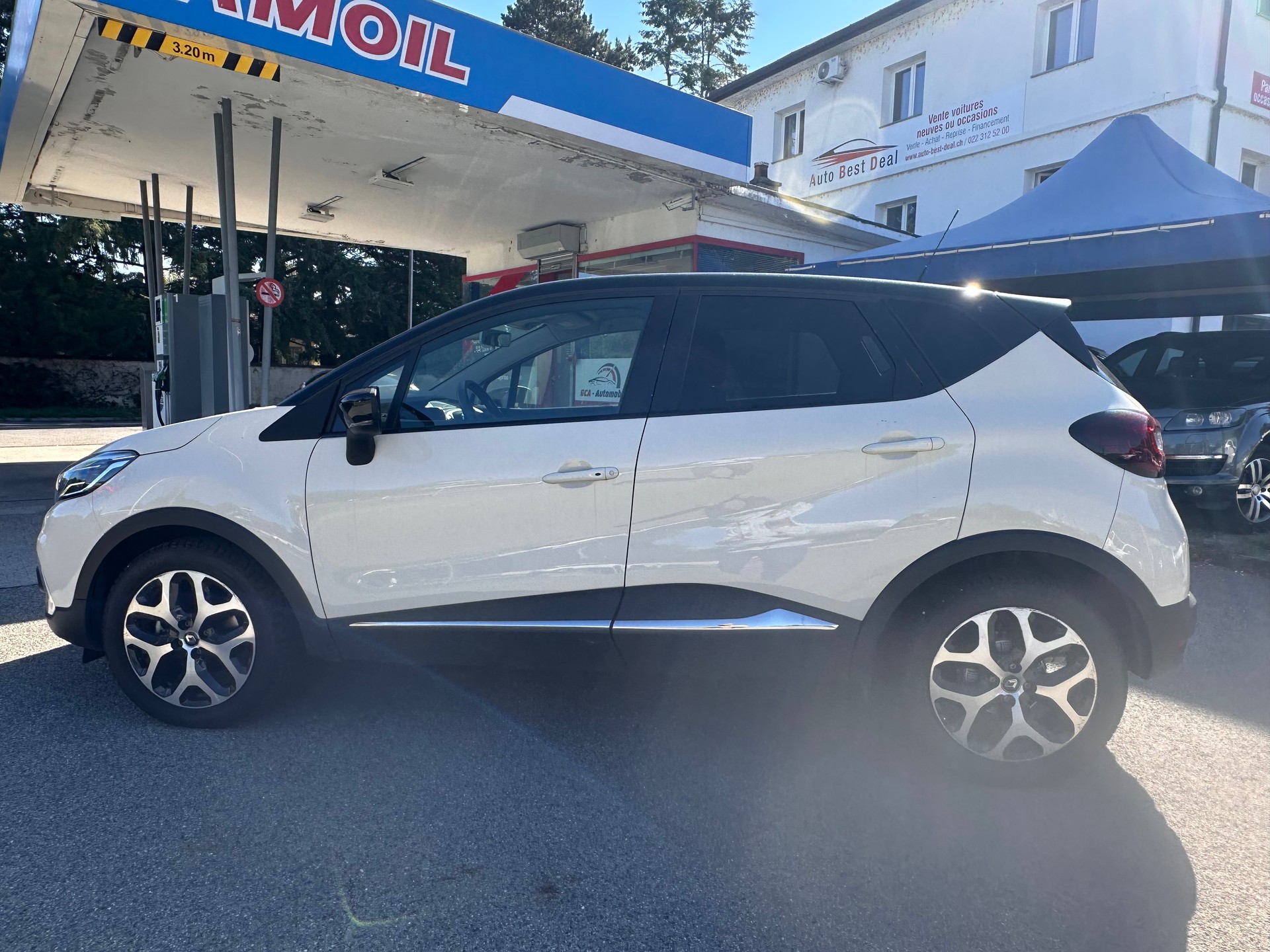 RENAULT Captur 1.3 T 16V Intens EDC-image-1
