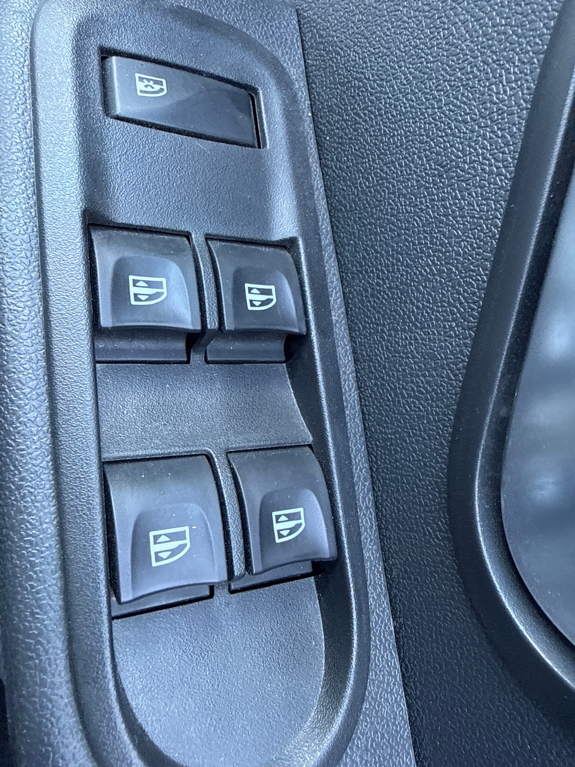 DACIA Duster 1.5 dCi Privilège 4x4-image-8