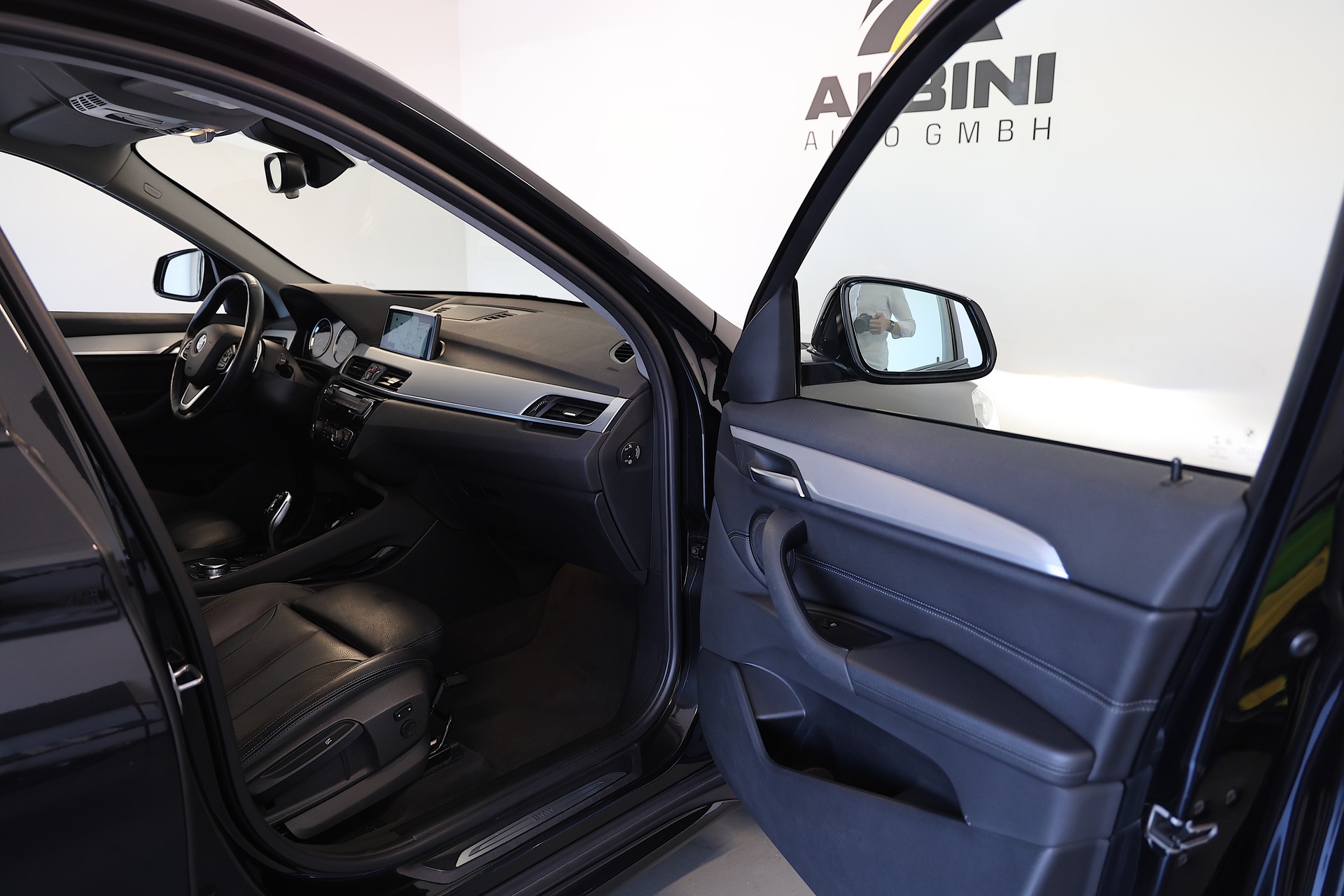 BMW X1 xDrive 18d Sport Line Steptronic-image-10