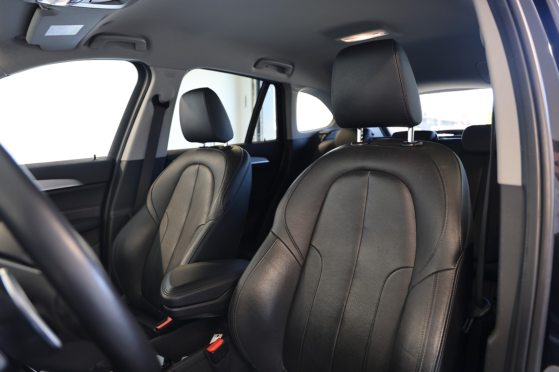 BMW X1 xDrive 18d Sport Line Steptronic-image-6