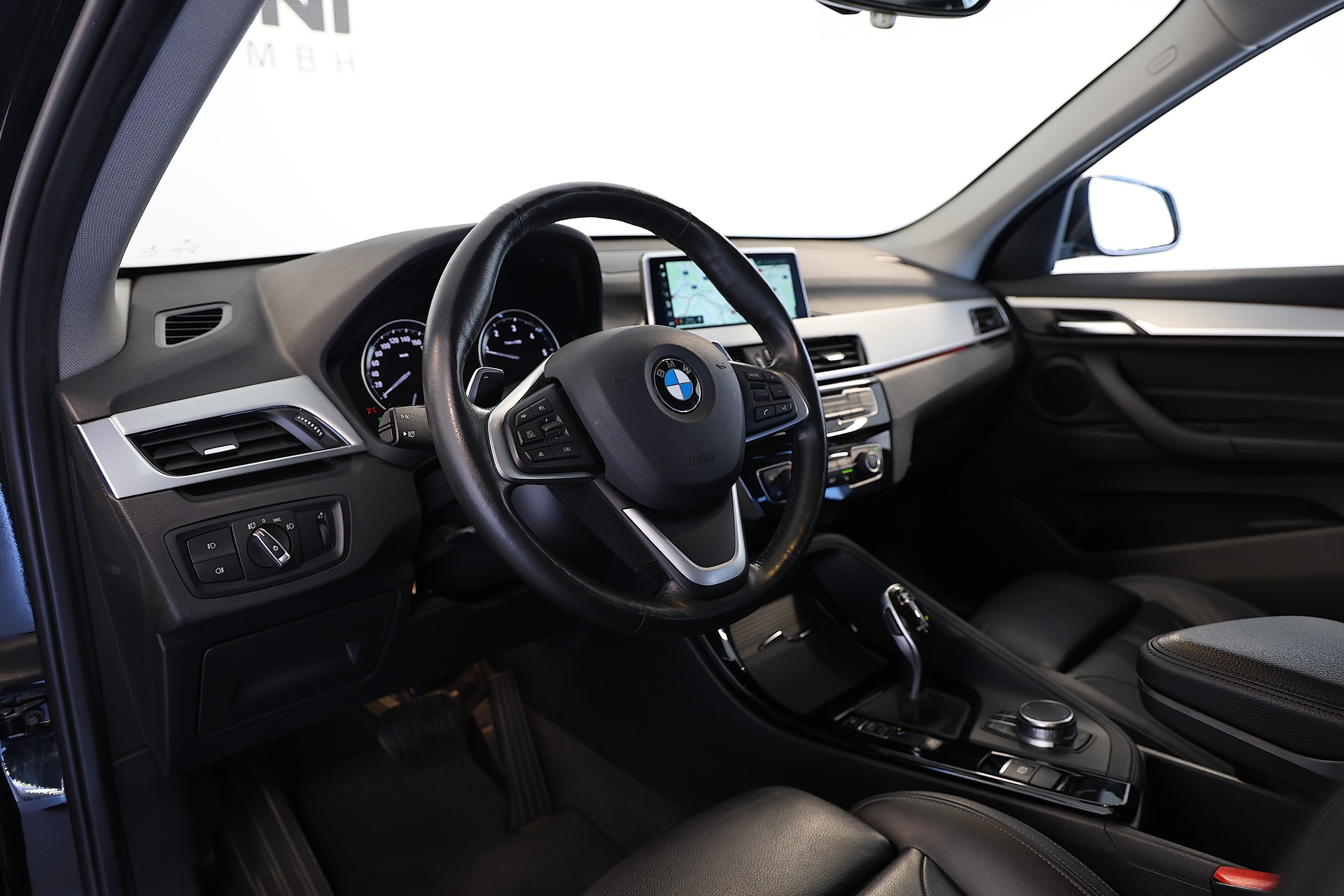 BMW X1 xDrive 18d Sport Line Steptronic-image-7