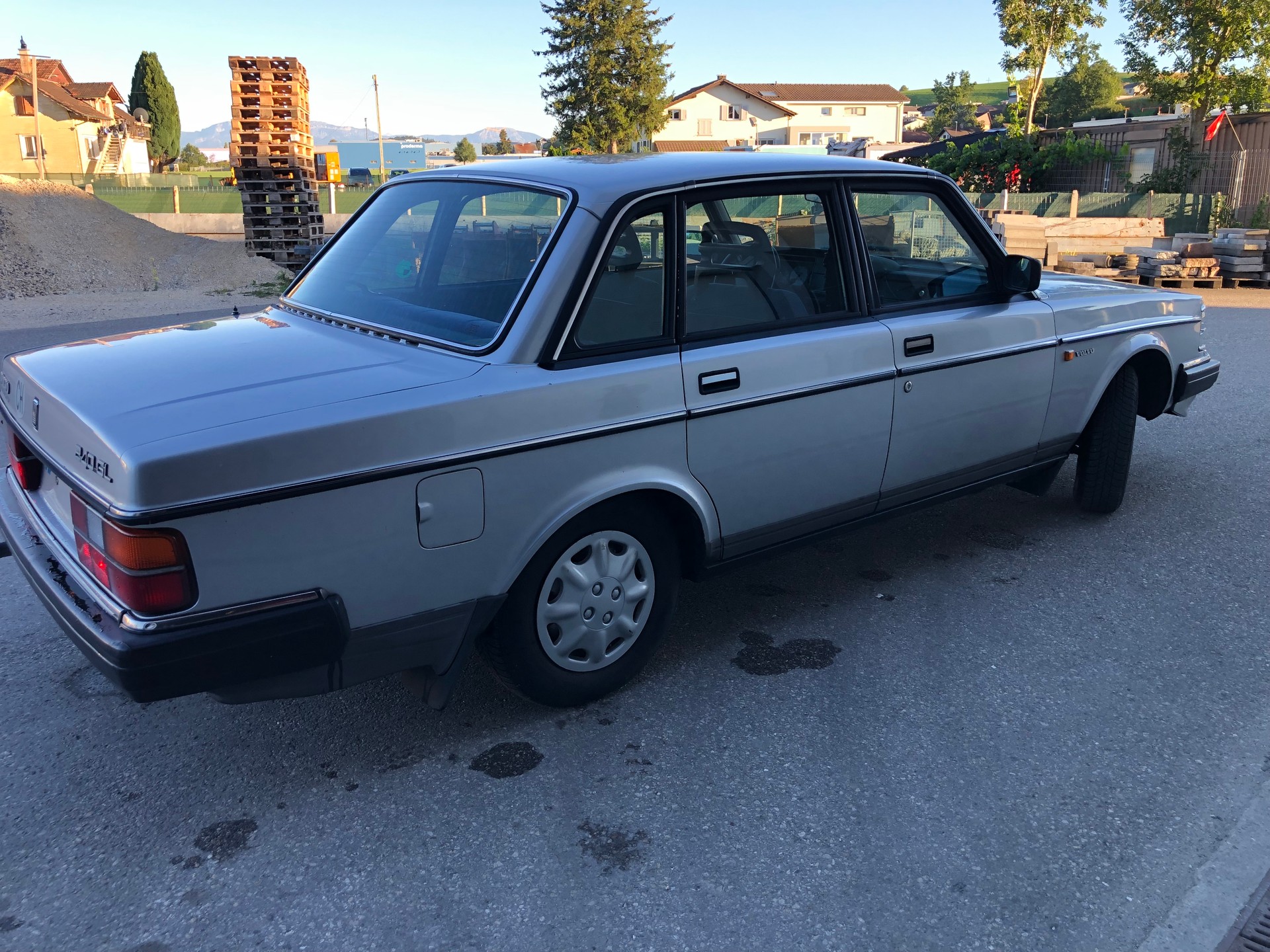 VOLVO 240 2.3 GLT (GL)-image-3