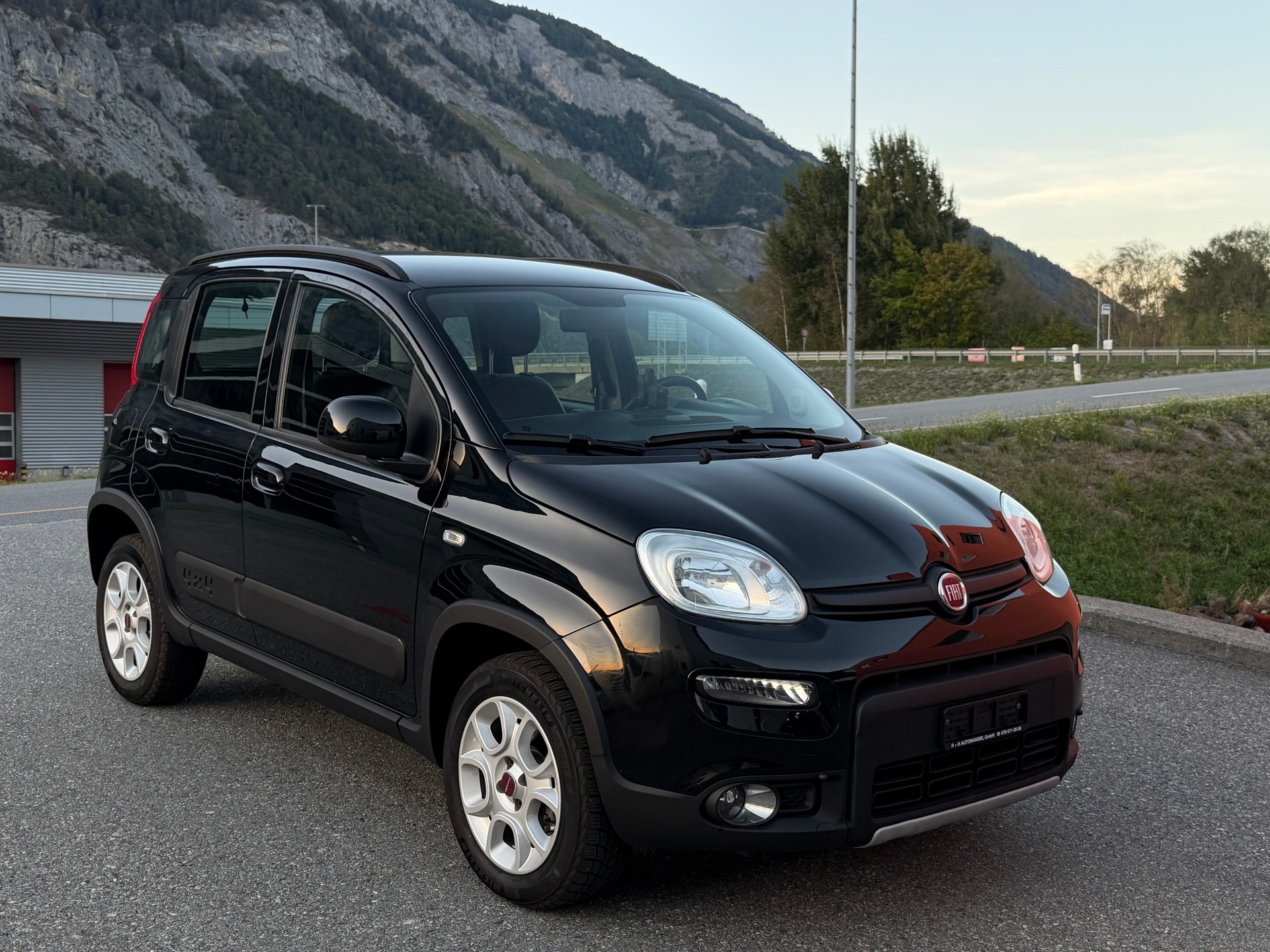 FIAT Panda 0.9 Twinair Turbo Wild 4x4-image-1