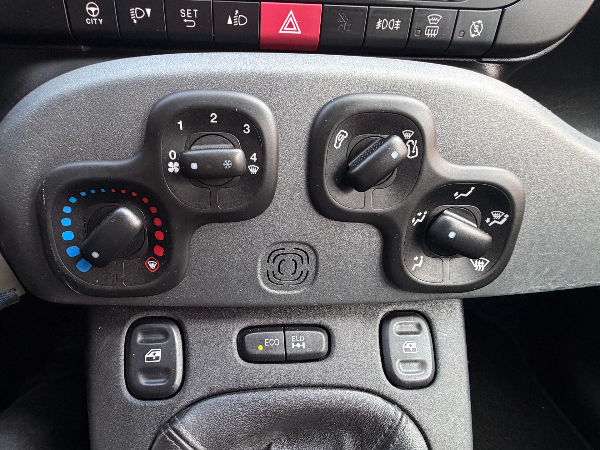FIAT Panda 0.9 Twinair Turbo Wild 4x4-image-14