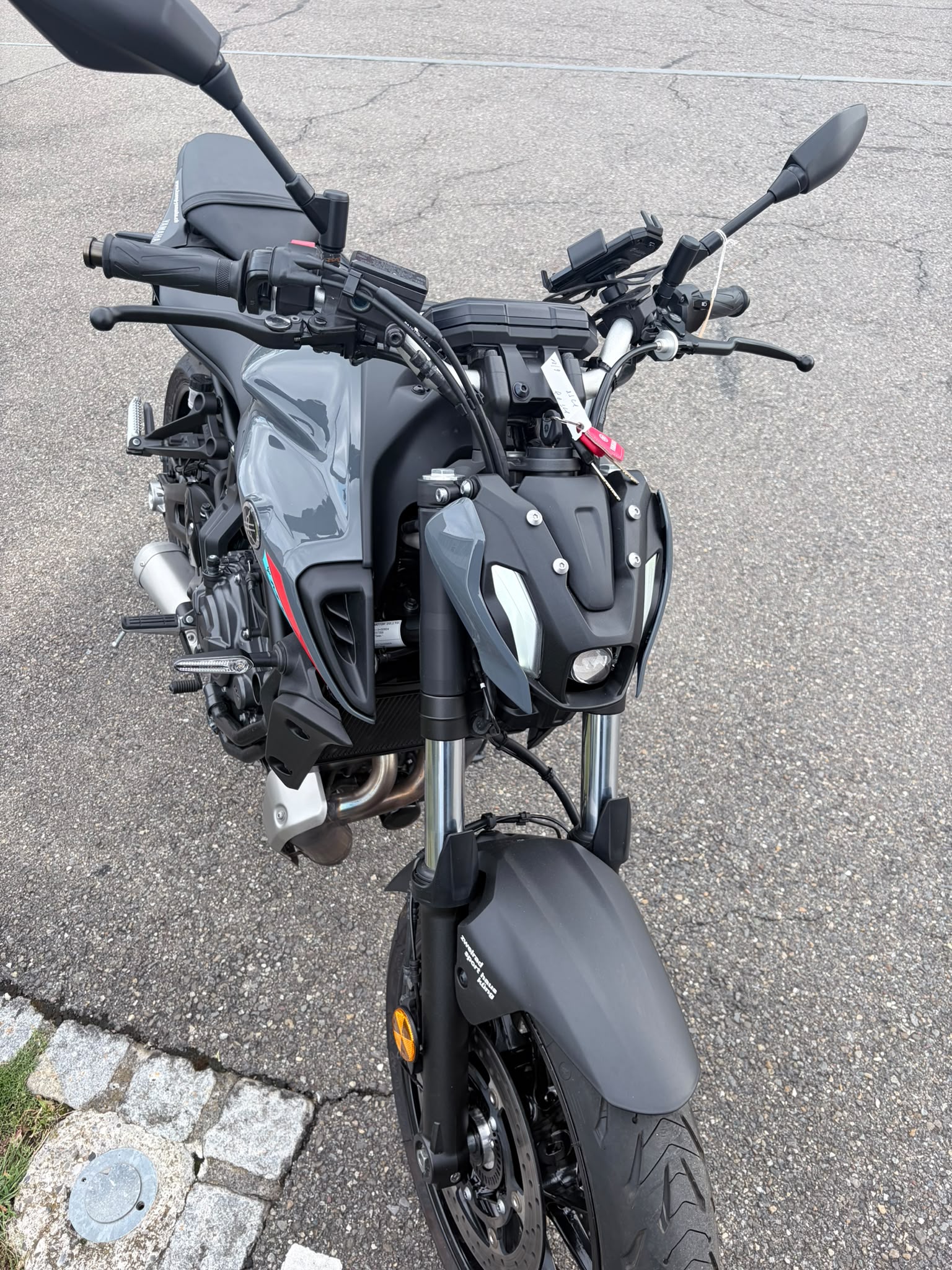 YAMAHA MT-07-showroom-element-2