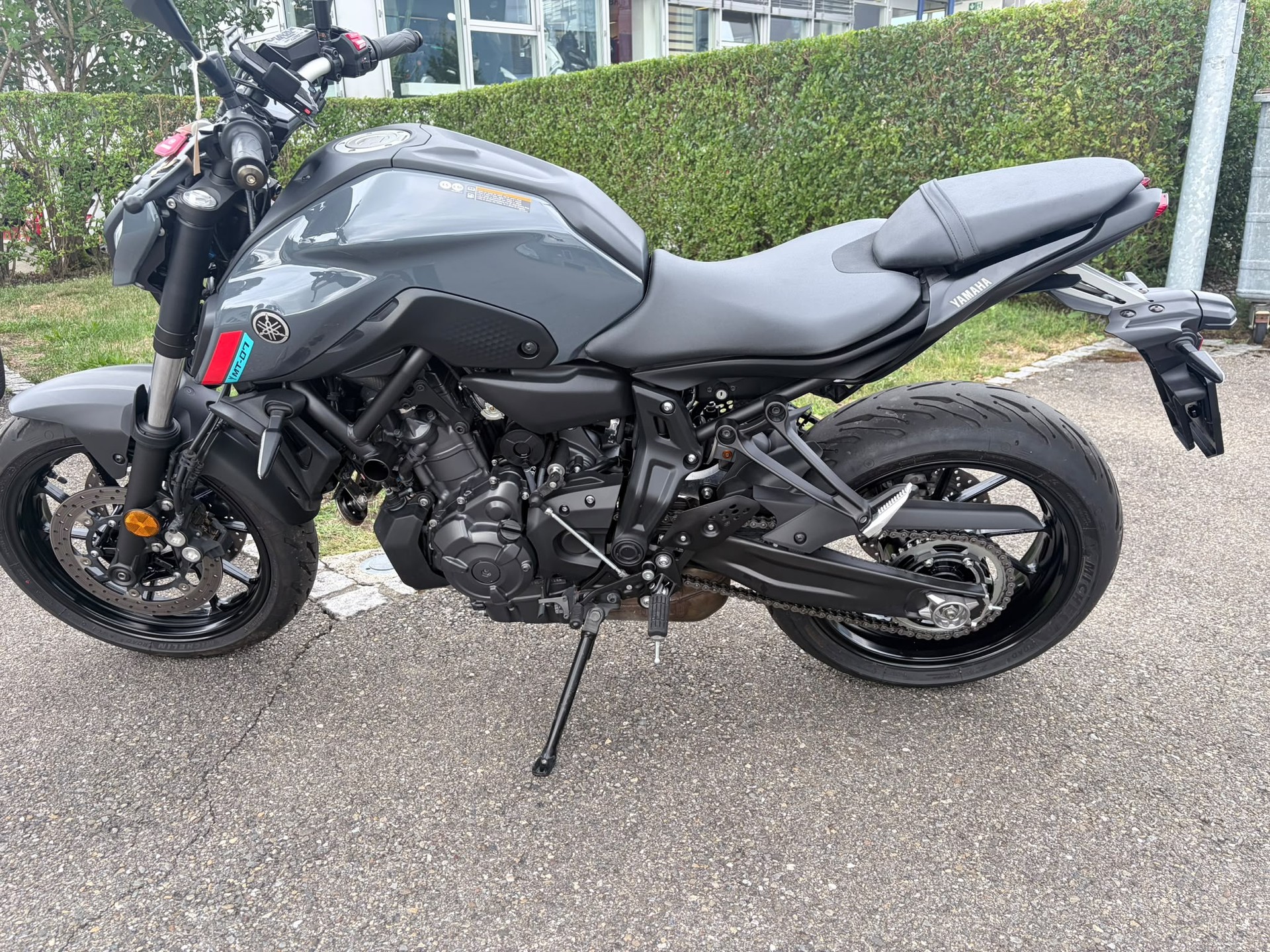 YAMAHA MT-07-showroom-element-1