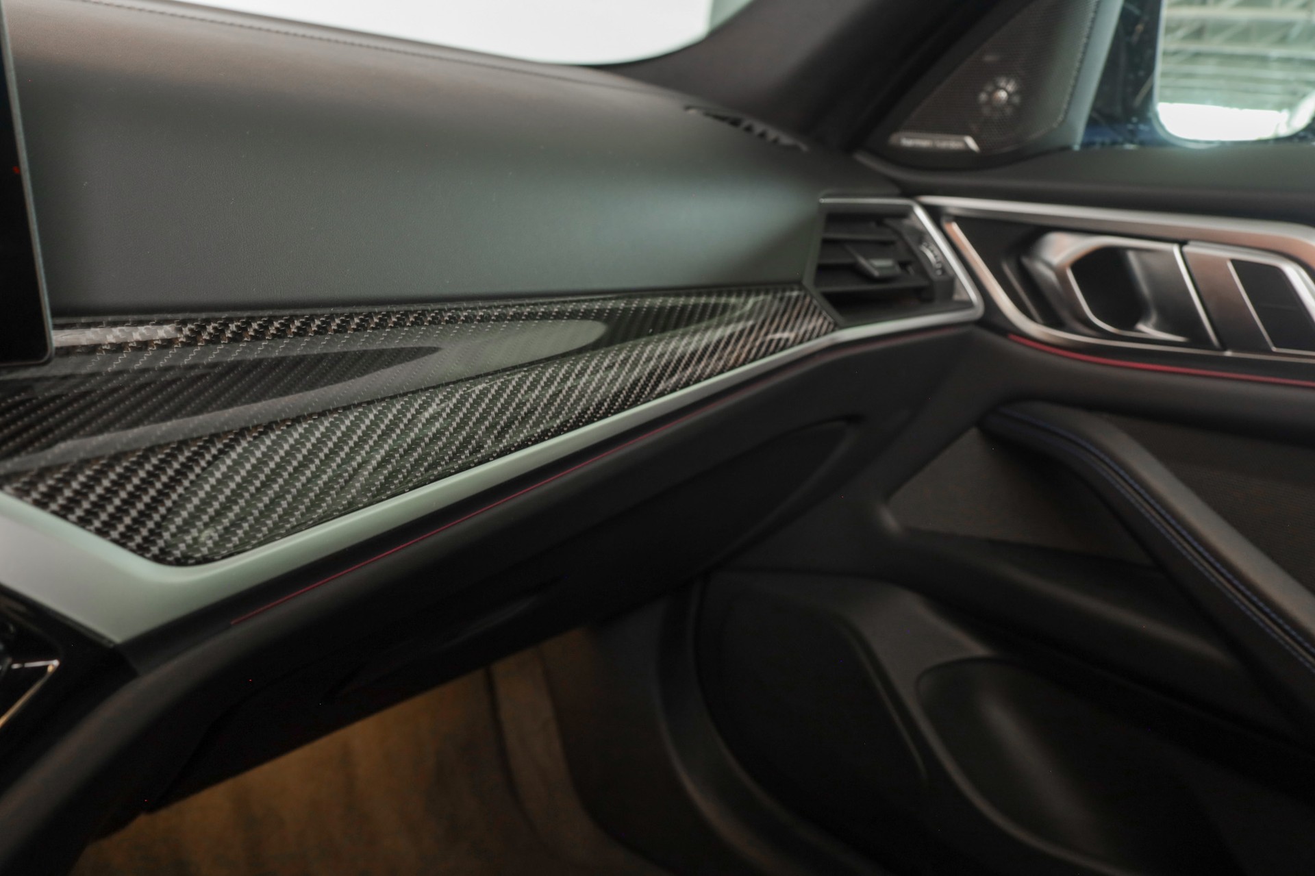 BMW i4 M50 M Sport Pro Frozen Portimau FULL OPTIONS-image-25