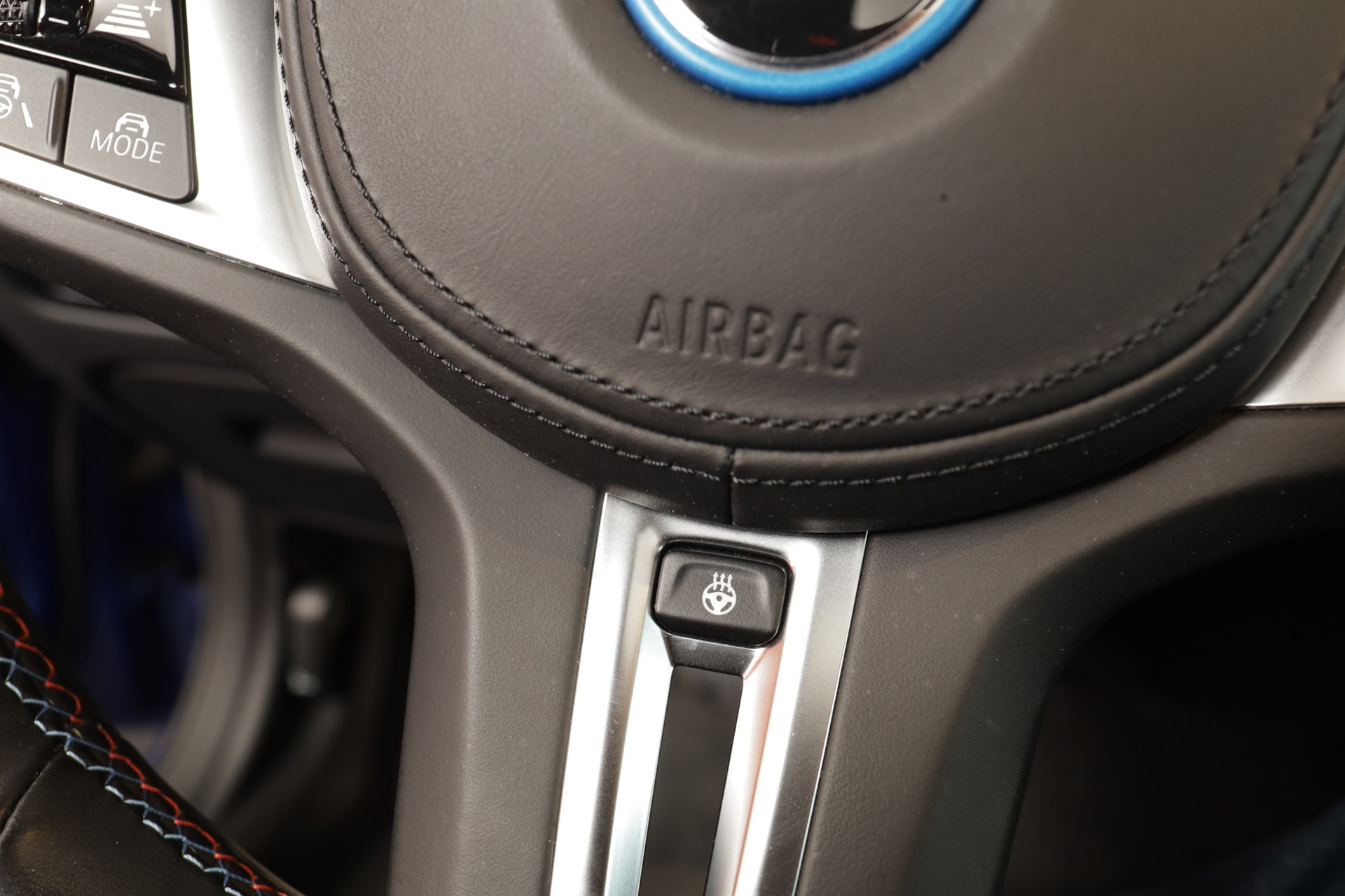 BMW i4 M50 M Sport Pro Frozen Portimau FULL OPTIONS-image-22