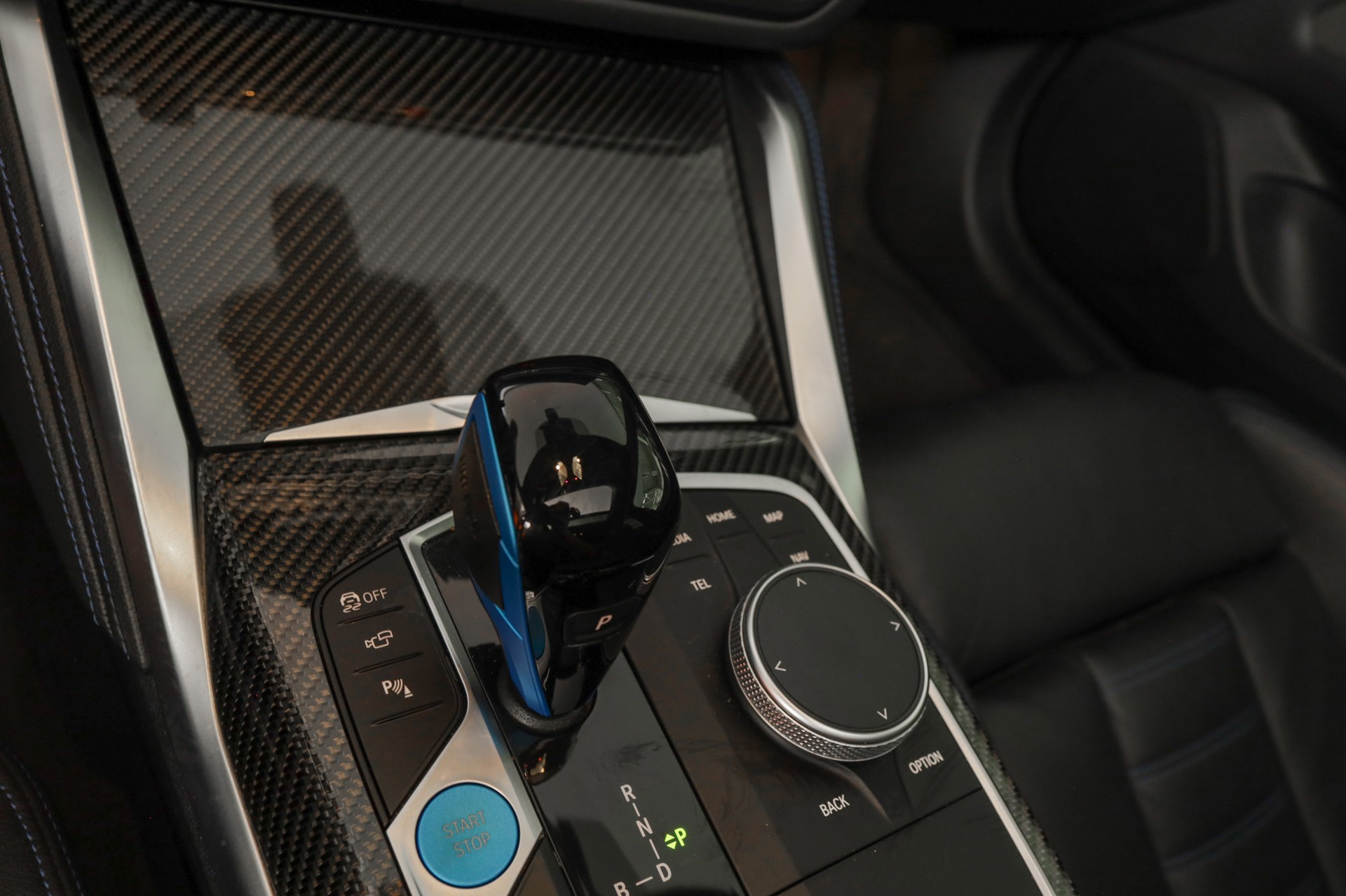 BMW i4 M50 M Sport Pro Frozen Portimau FULL OPTIONS-image-21