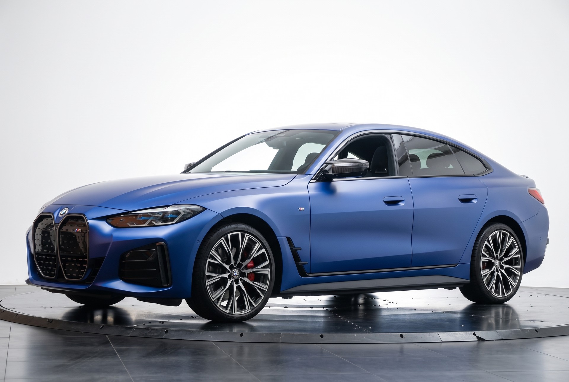 BMW i4 M50 M Sport Pro Frozen Portimau FULL OPTIONS-image-5