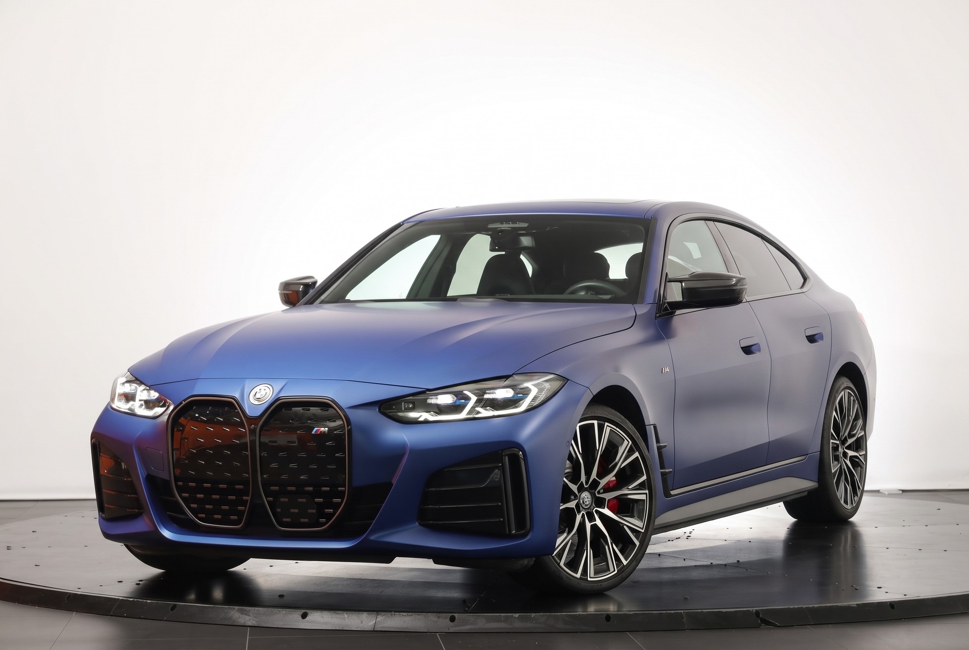 BMW i4 M50 M Sport Pro Frozen Portimau FULL OPTIONS-image-4