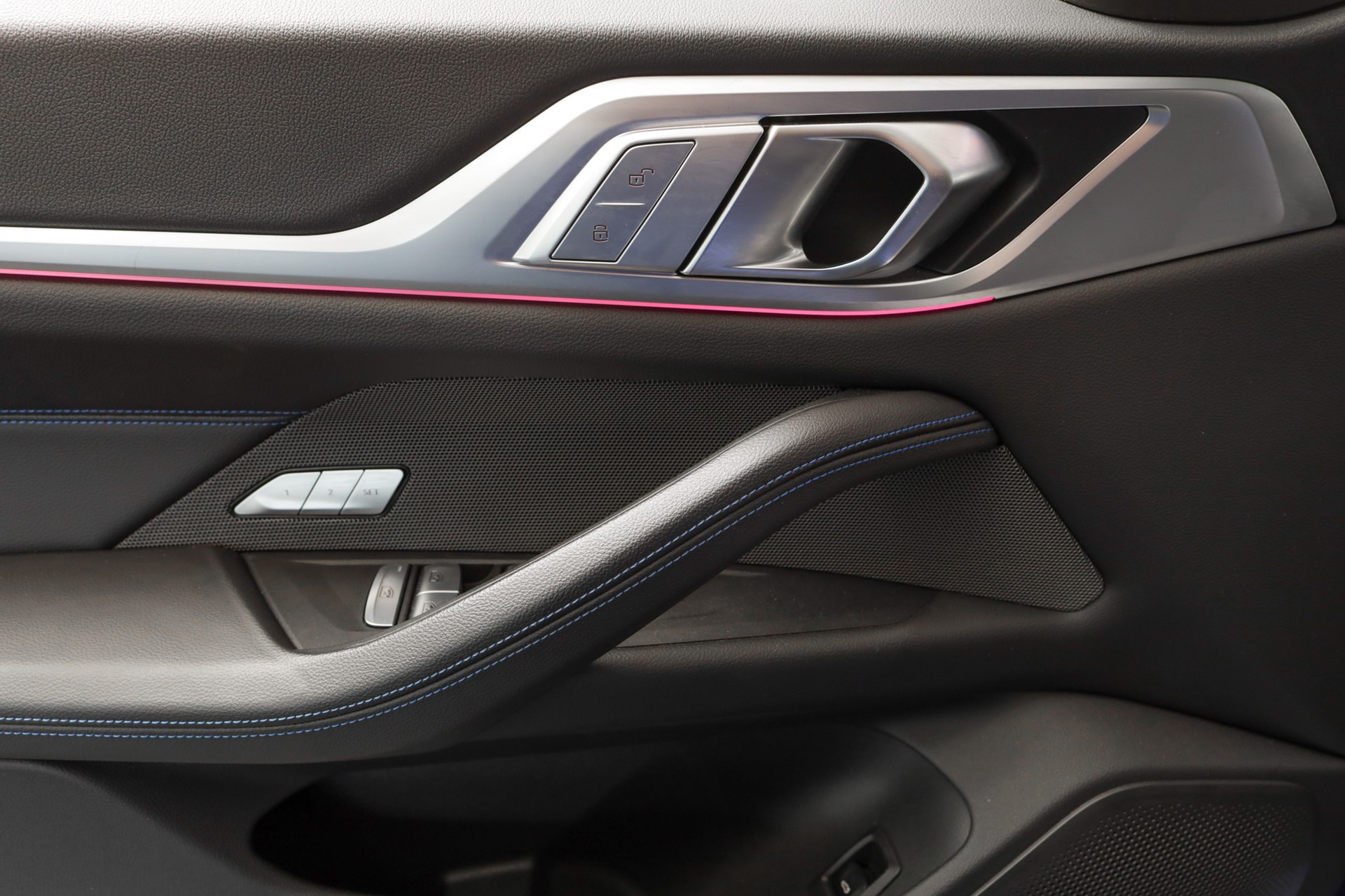 BMW i4 M50 M Sport Pro Frozen Portimau FULL OPTIONS-image-16