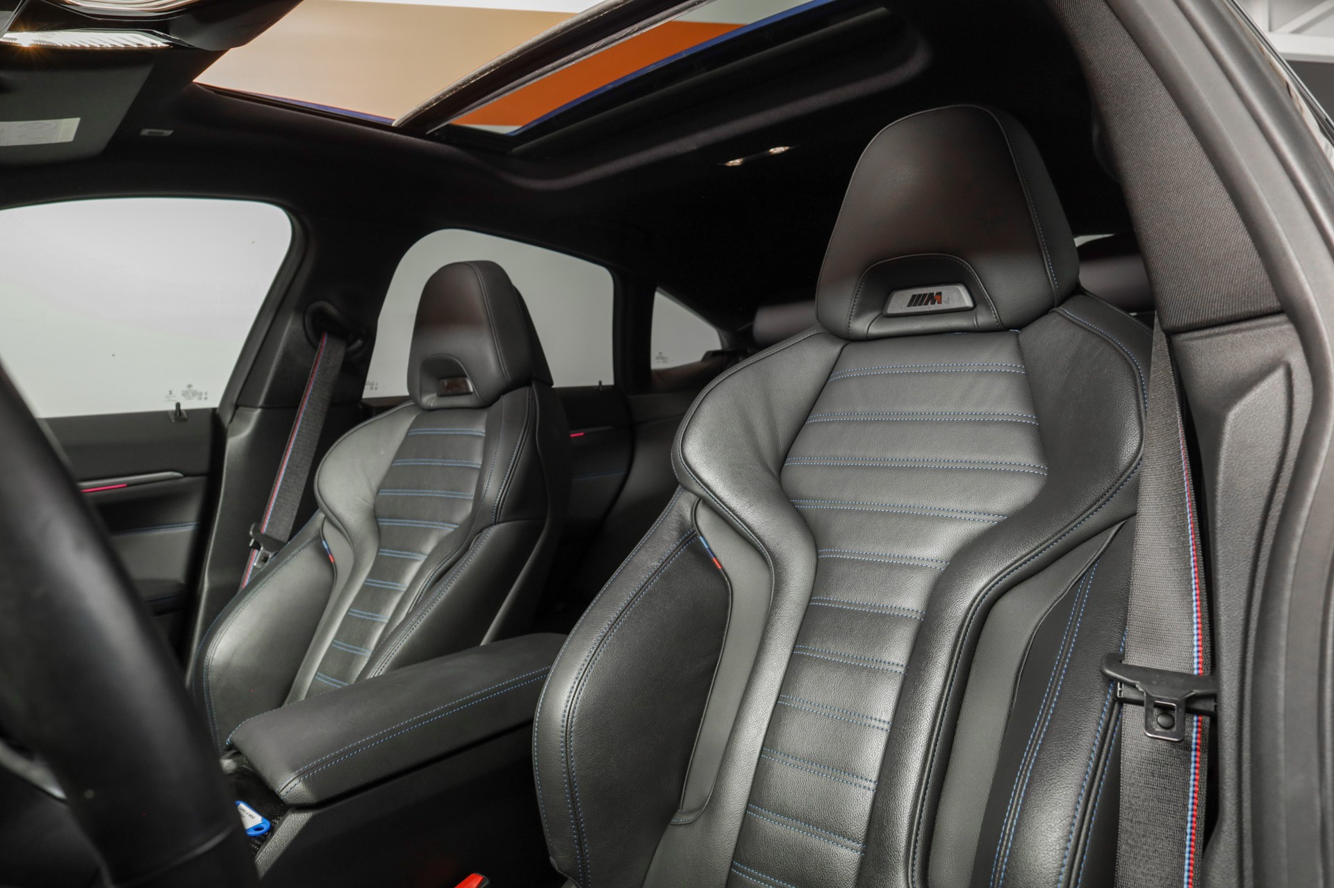 BMW i4 M50 M Sport Pro Frozen Portimau FULL OPTIONS-image-12