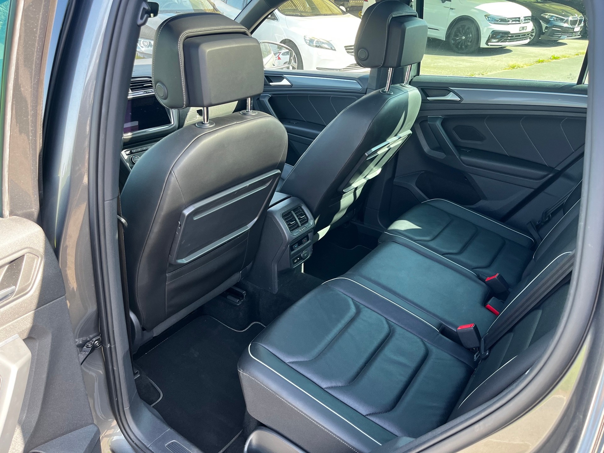 VW Tiguan 2.0 TDI SCR Highline 4Motion DSG-image-10