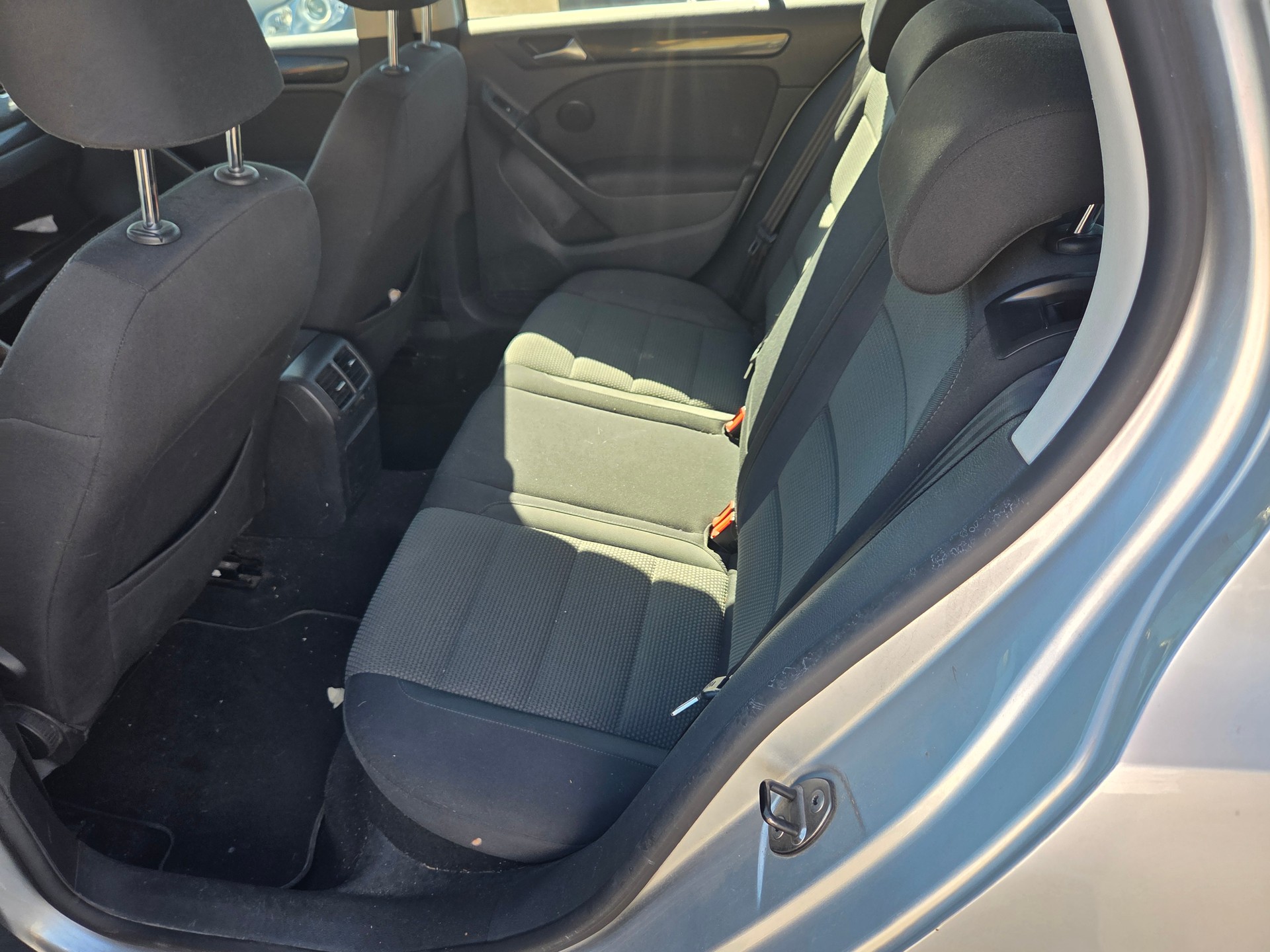 VW Golf 2.0 TDI Highline 4Motion-image-2