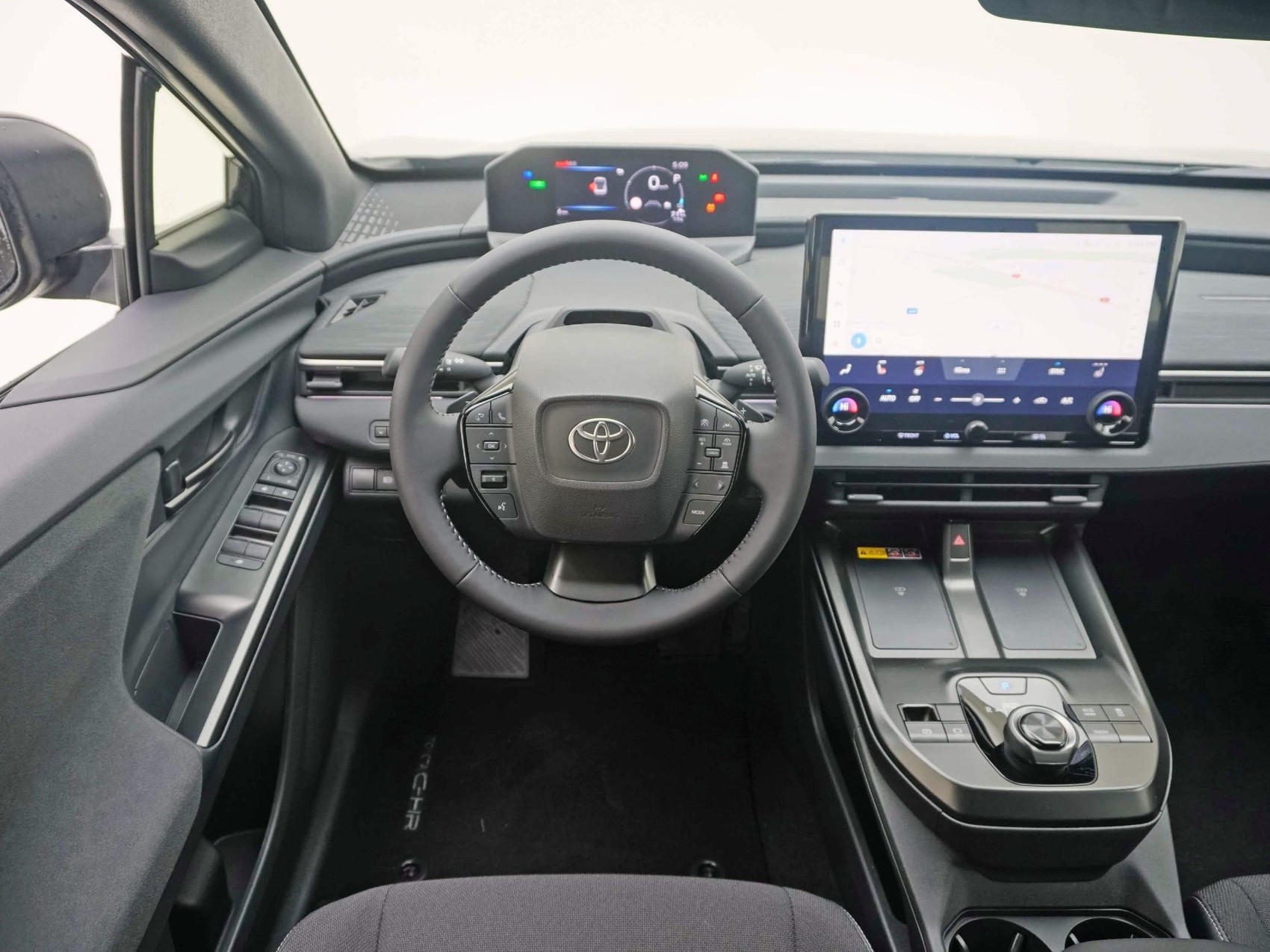 TOYOTA C-HR+ Style AWD-image-8