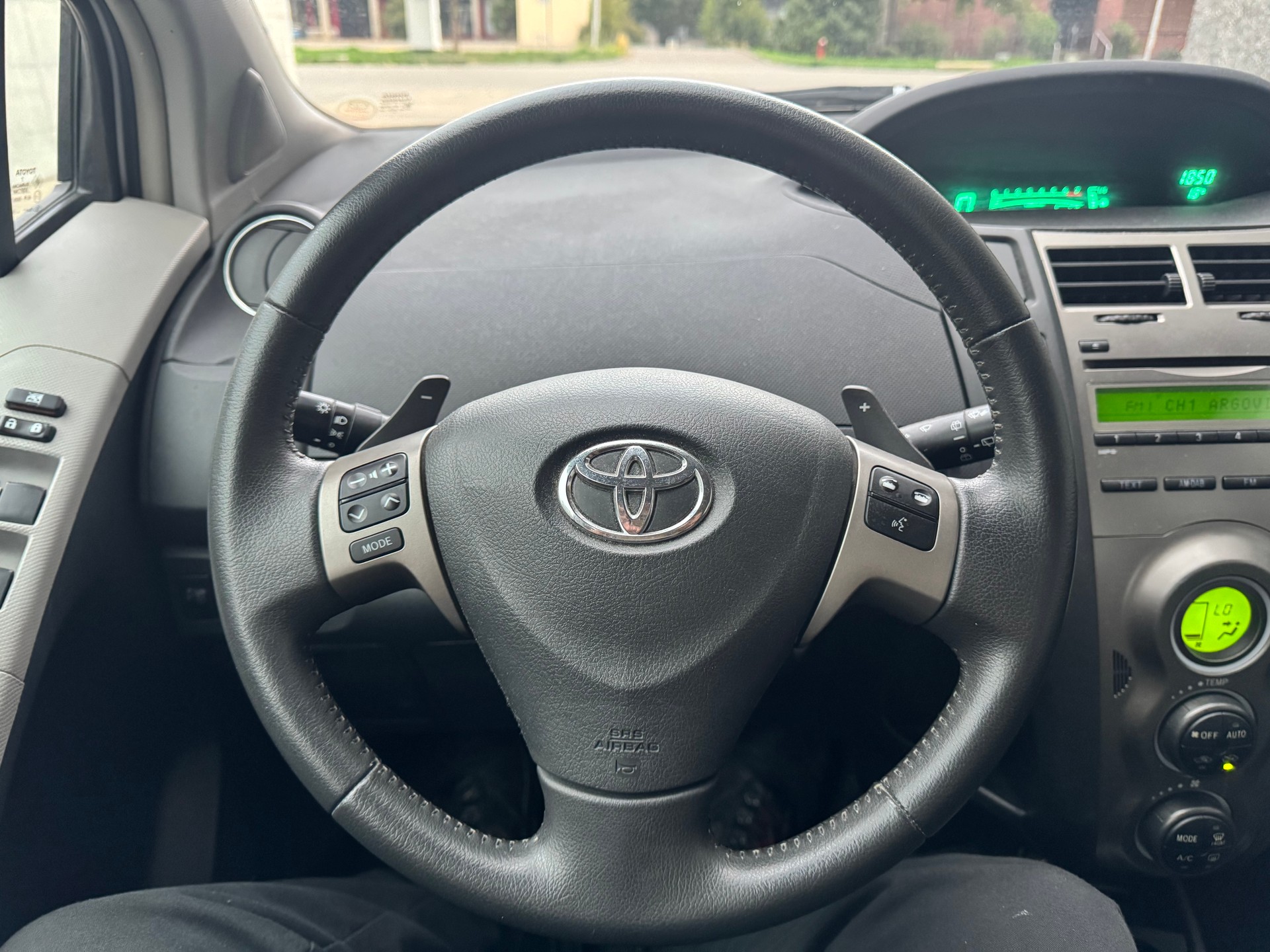 TOYOTA Yaris 1.33 Linea Sol Multimode-image-12