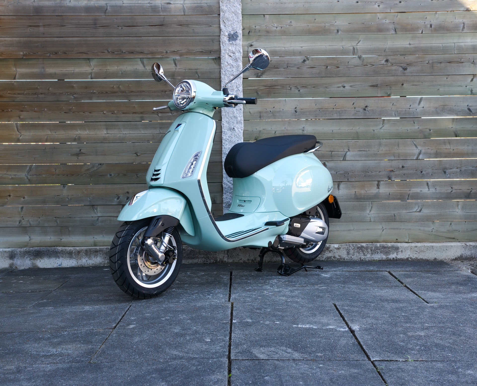 PIAGGIO Vespa 125 Primavera-showroom-element-3