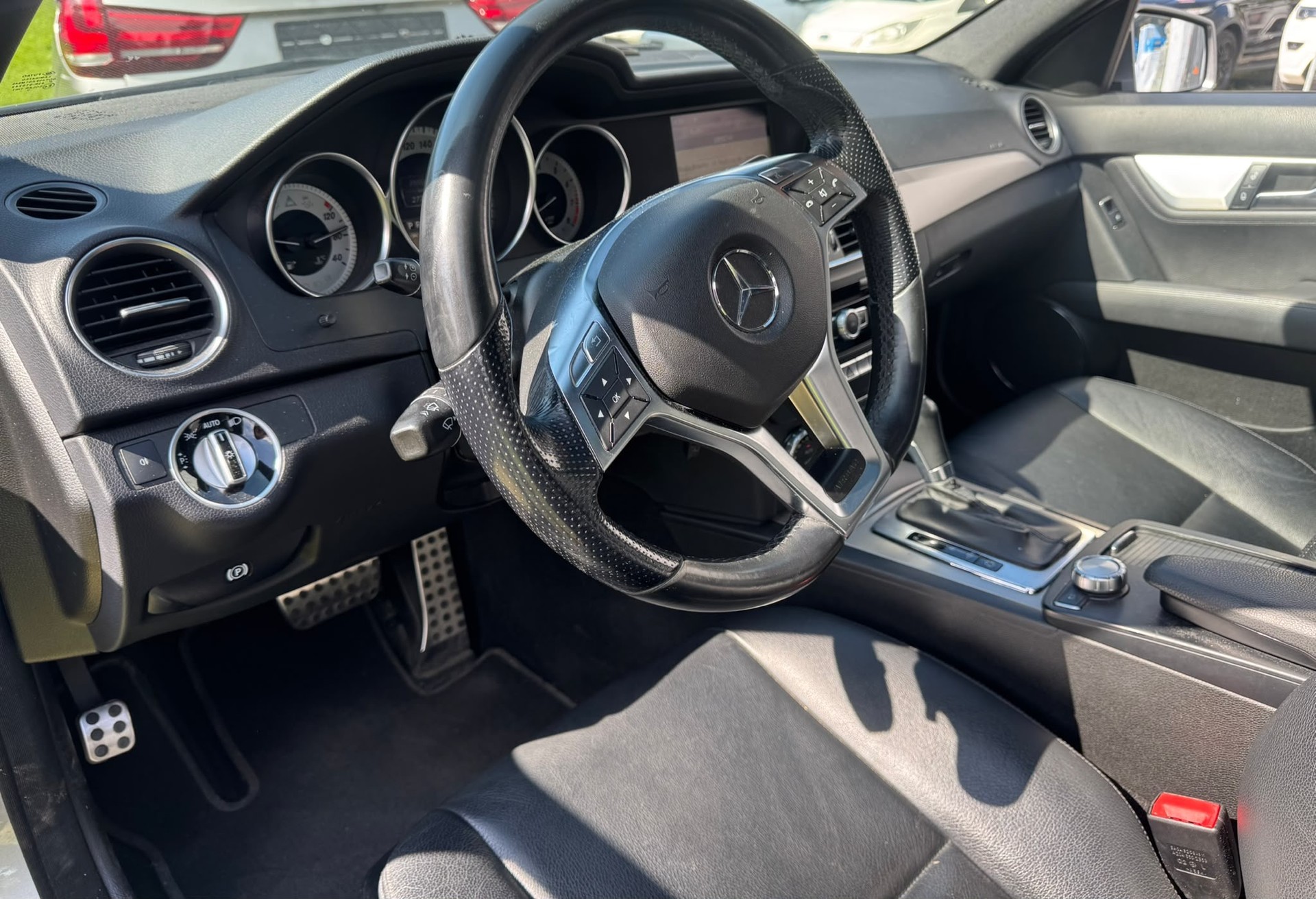 MERCEDES-BENZ C 350 Avantgarde 7G-Tronic-image-6