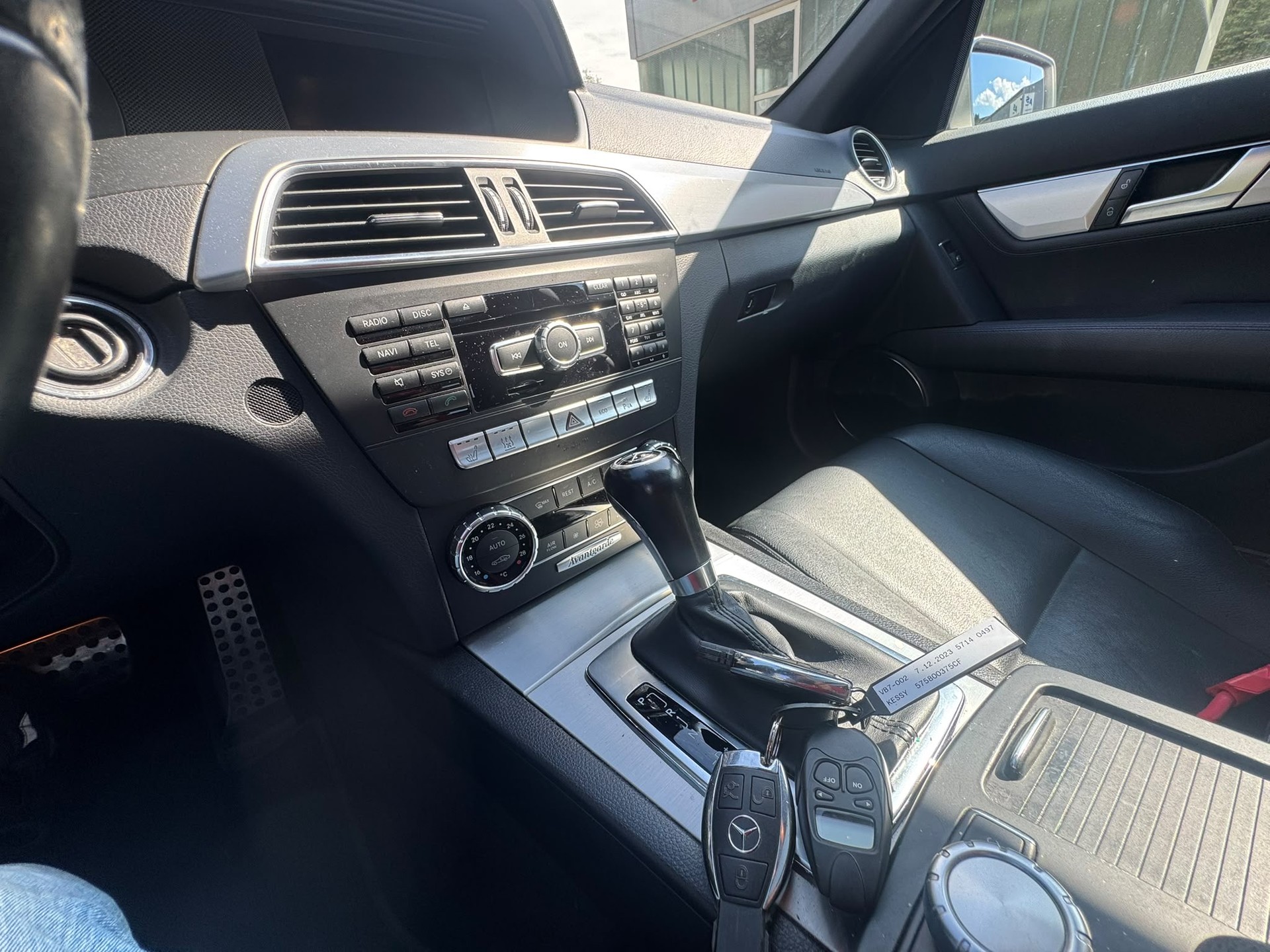 MERCEDES-BENZ C 350 Avantgarde 7G-Tronic-image-13