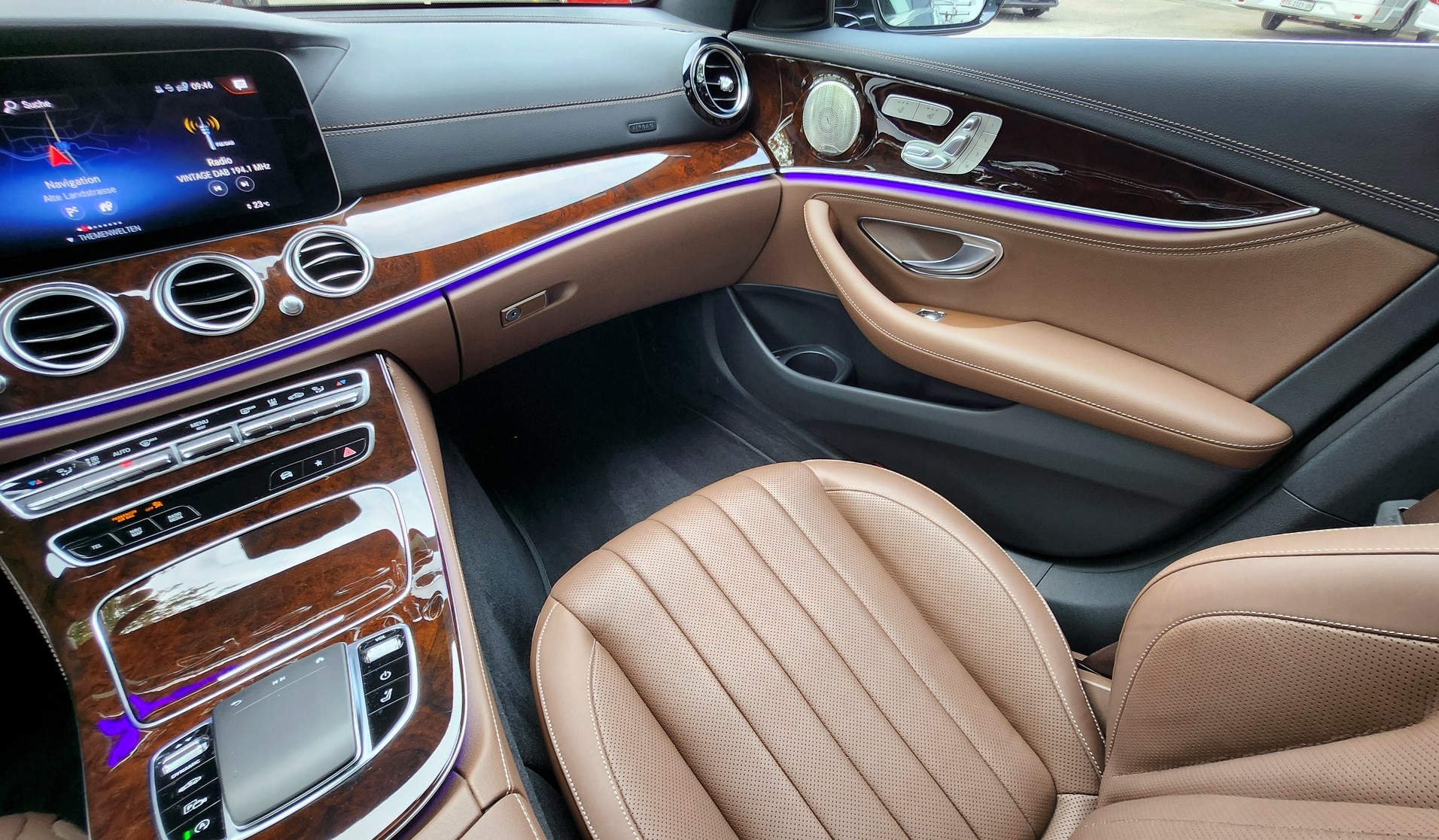 MERCEDES-BENZ E 450 All-Terrain 4Matic Exclusive 9G-Tronic-image-10