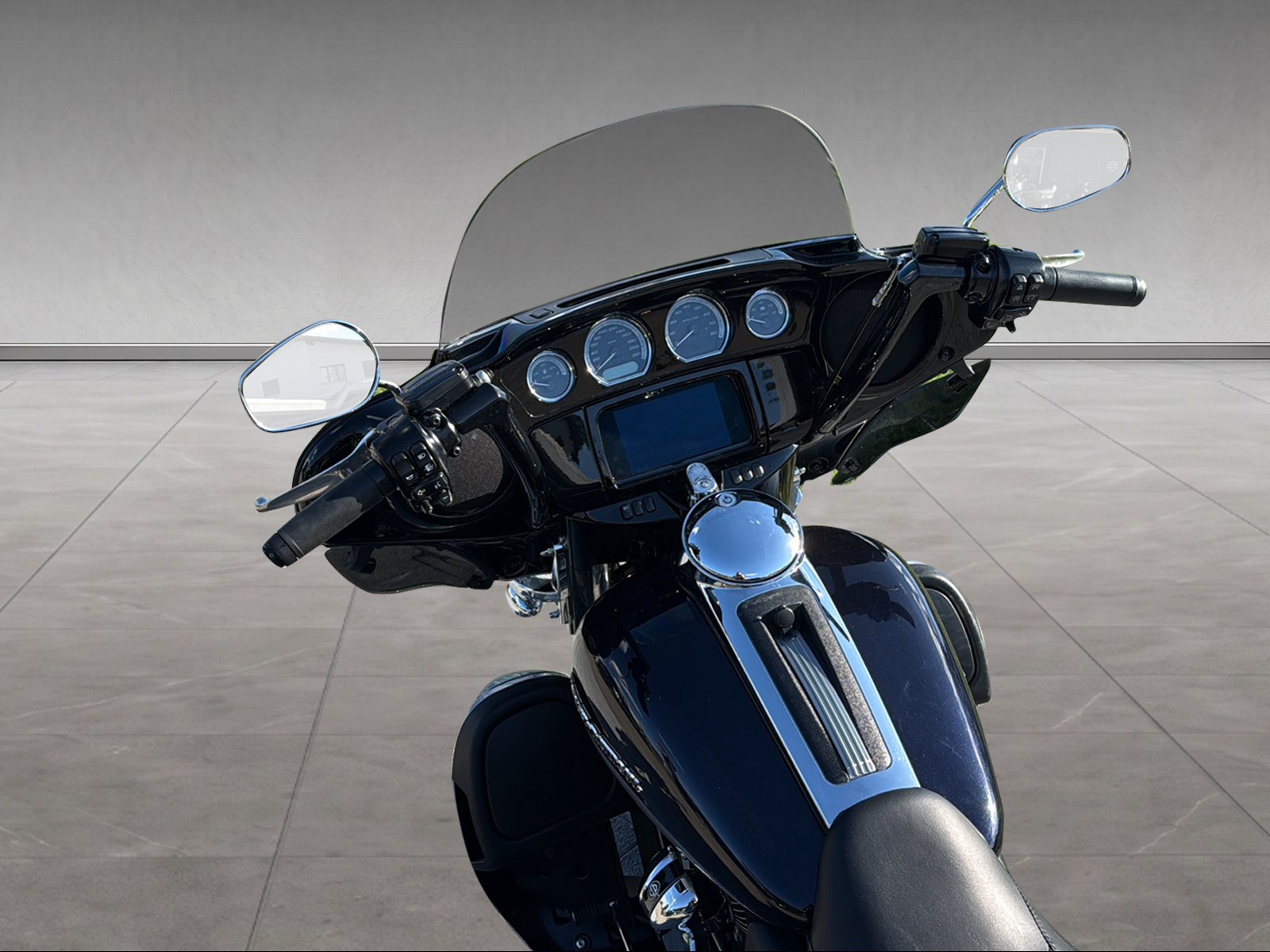 HARLEY-DAVIDSON FLHTK Electra Glide Ultra Limited 114-showroom-element-3
