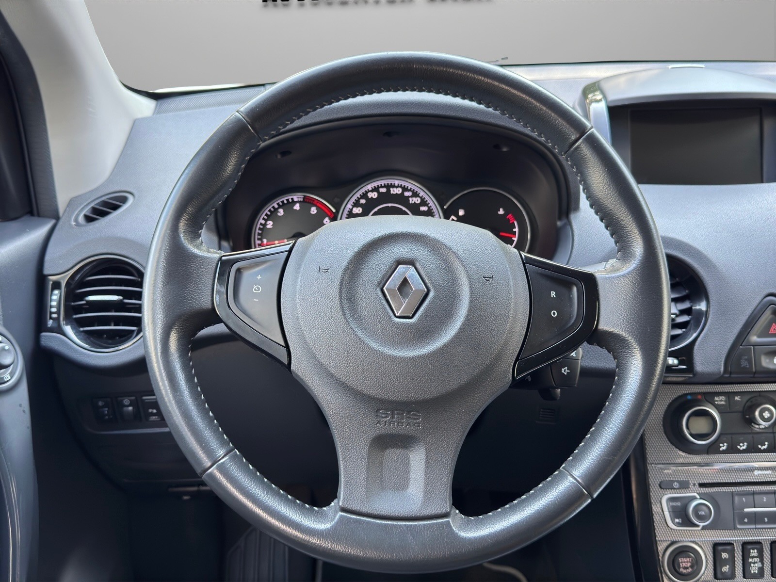 RENAULT Koleos 2.0 dCi Swiss Edition 4x4 Automatic-image-9