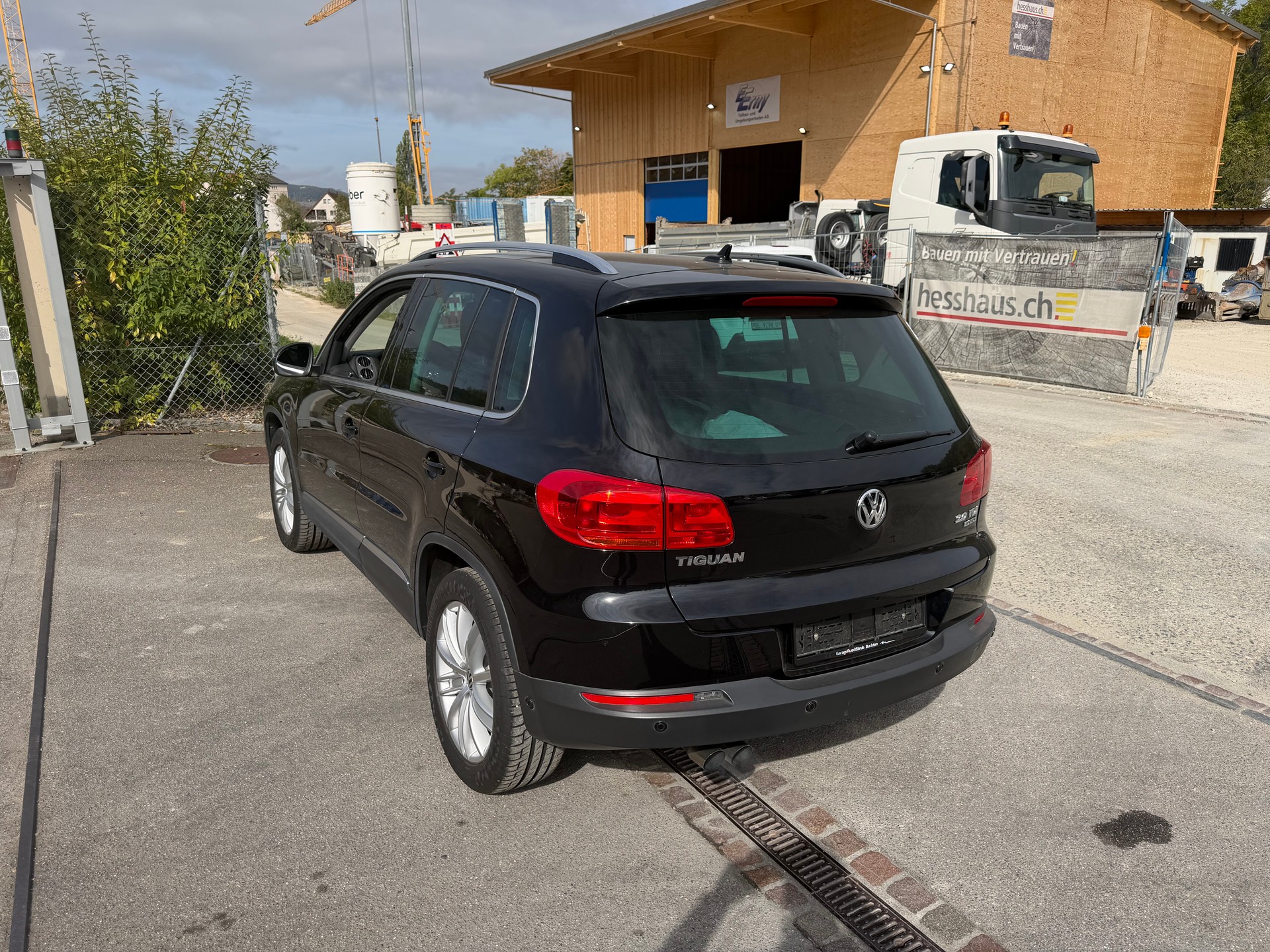 VW Tiguan 2.0 TDI BlueMotion Sport&Style 4Motion DSG-image-1