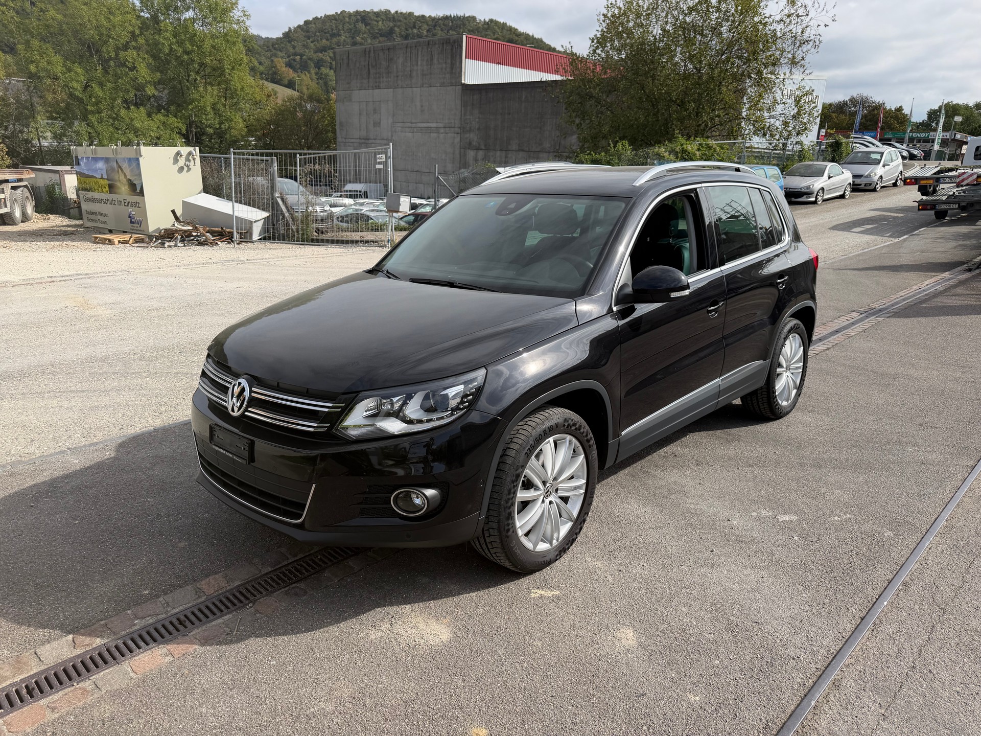 VW Tiguan 2.0 TDI BlueMotion Sport&Style 4Motion DSG-image-0