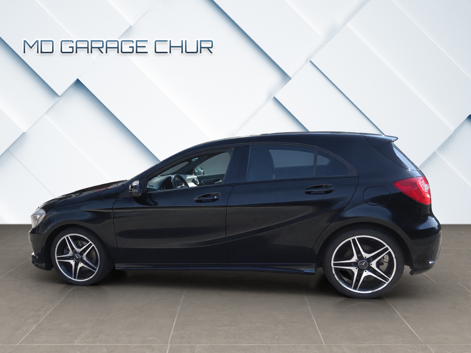 MERCEDES-BENZ A 250 AMG Line 4Matic 7G-DCT-image-2
