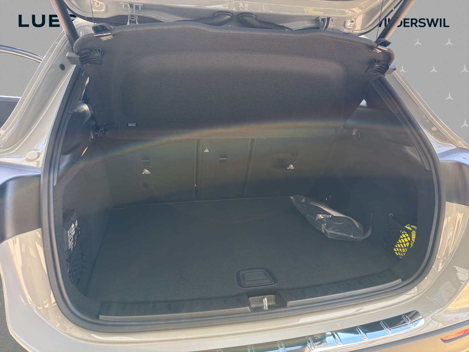 MERCEDES-BENZ GLA 250 4Matic 8G-DCT-image-11