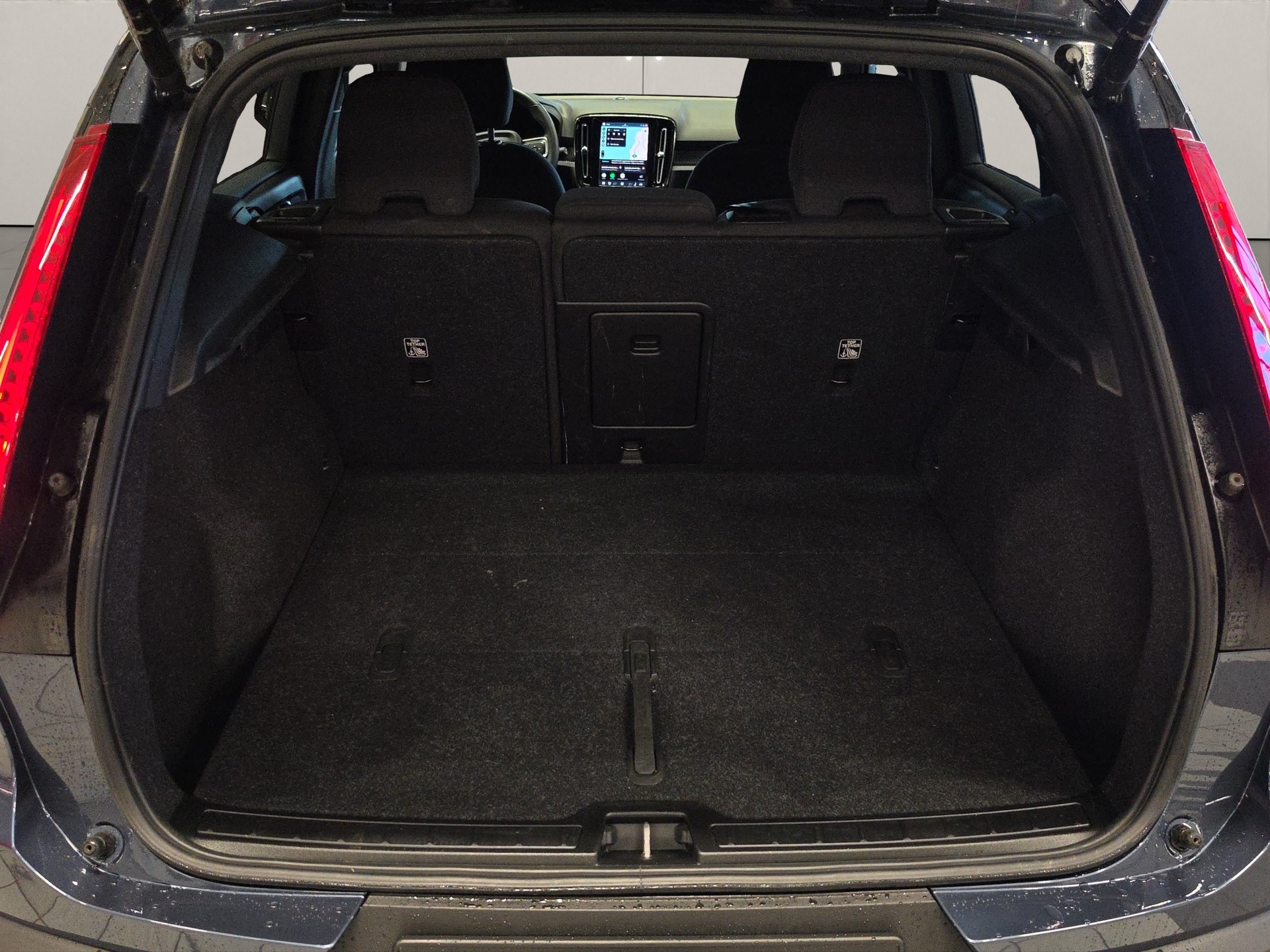 VOLVO XC40 P6 Plus-image-5