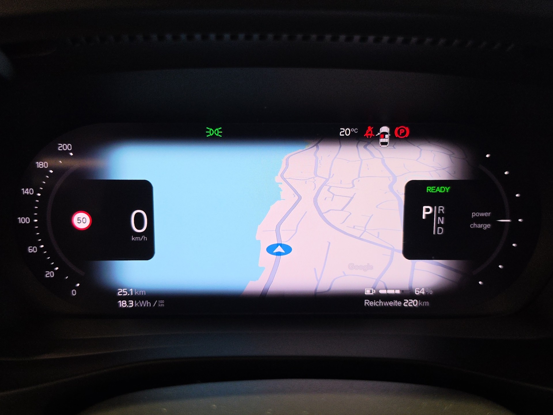 VOLVO XC40 P6 Plus-image-12