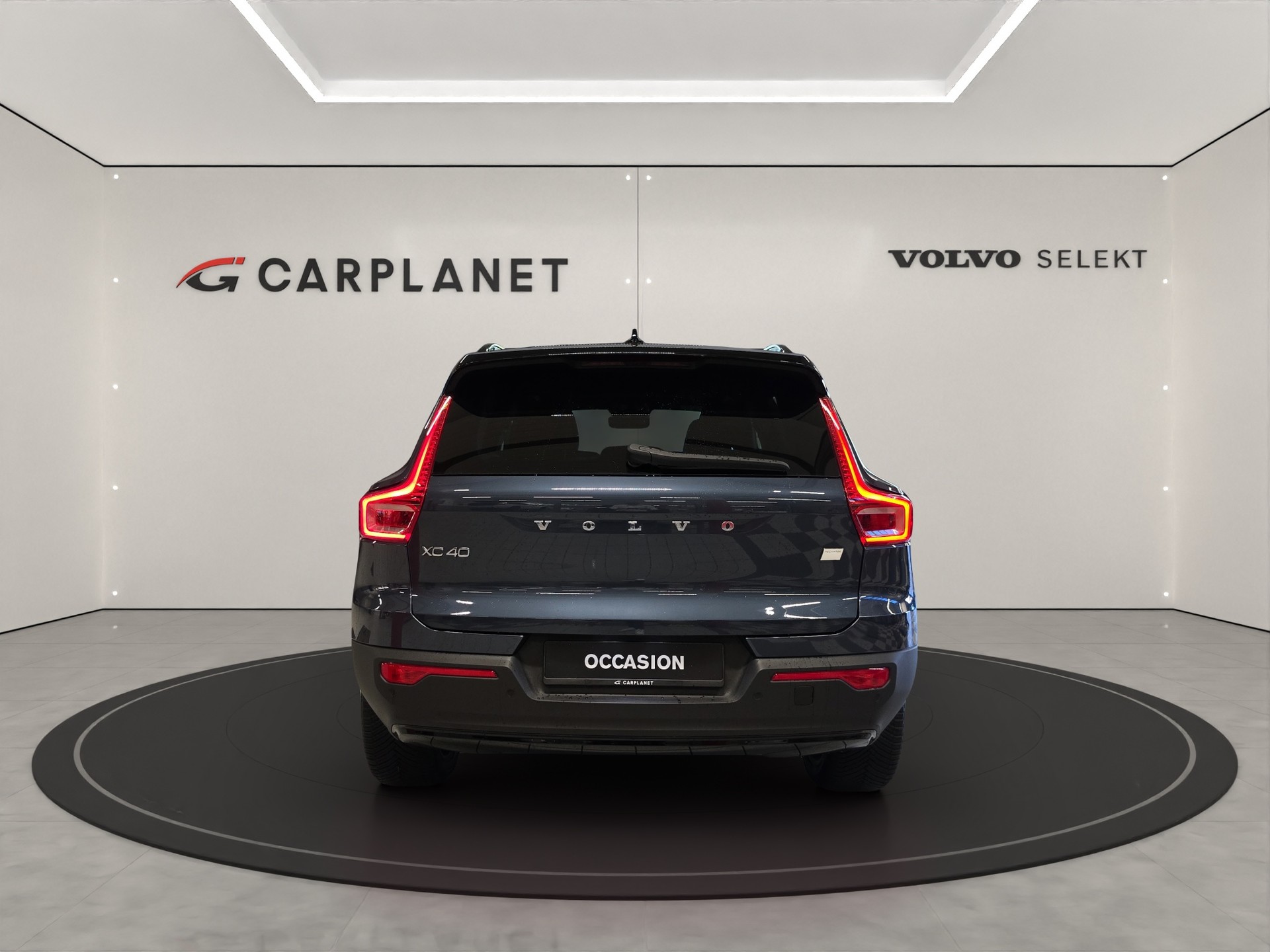 VOLVO XC40 P6 Plus-image-1